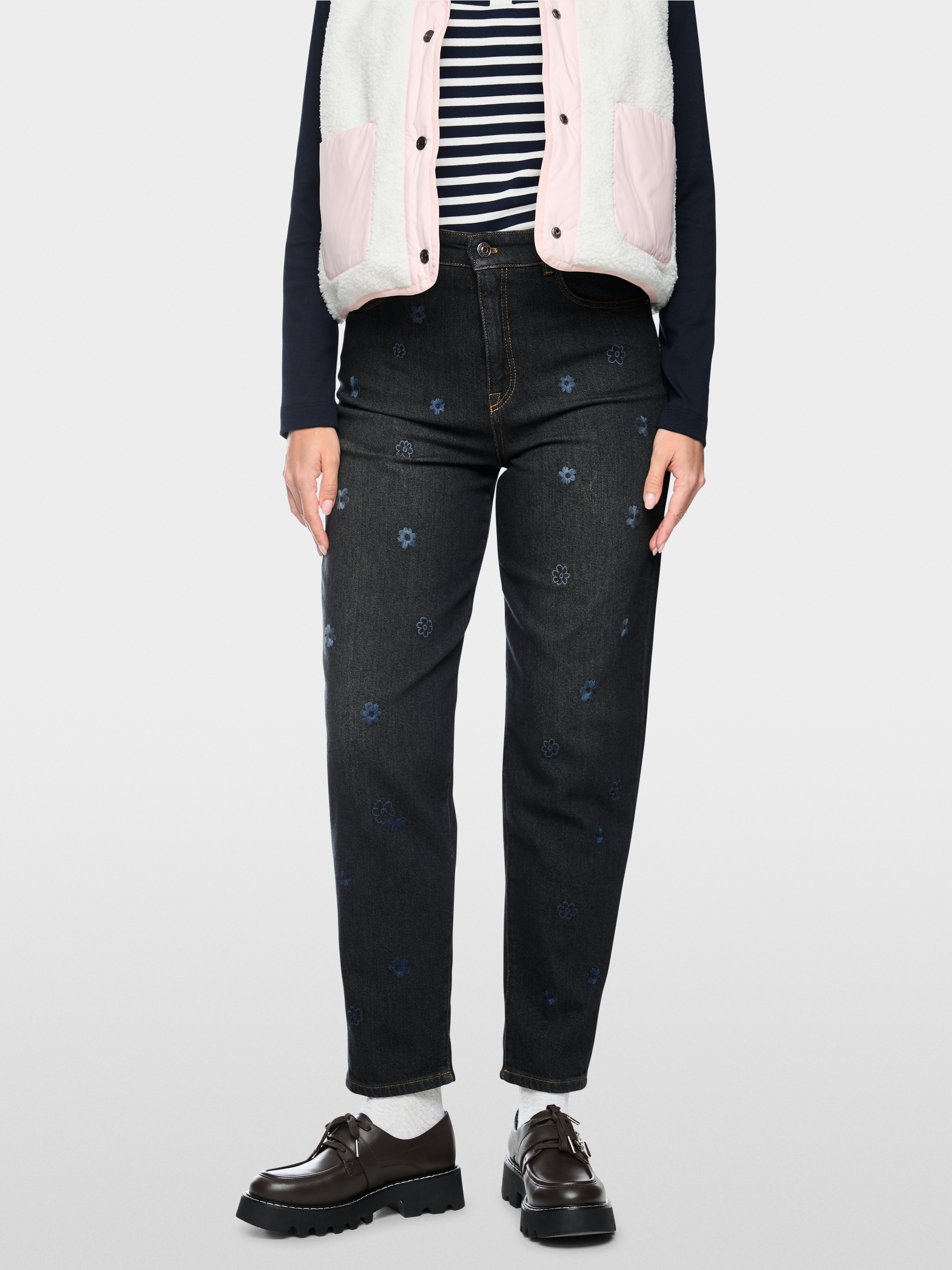 FEURA feminine fit jeans