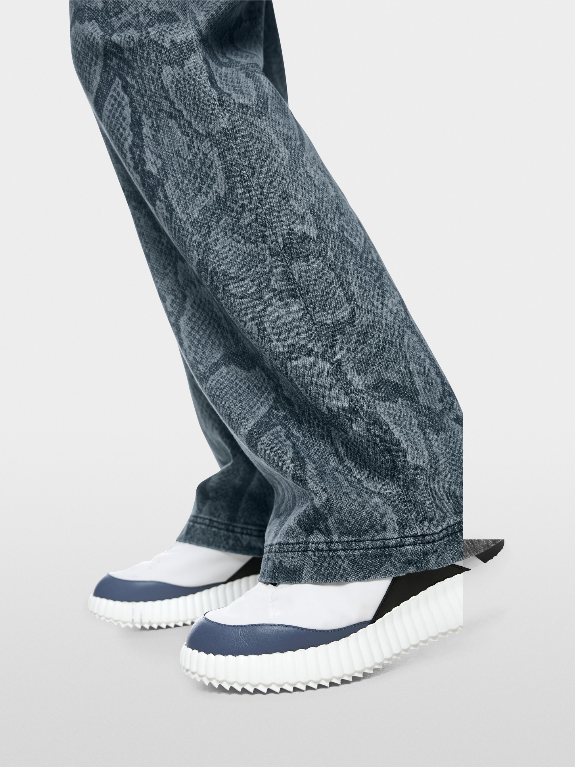 WIGAN jeans with animal print
