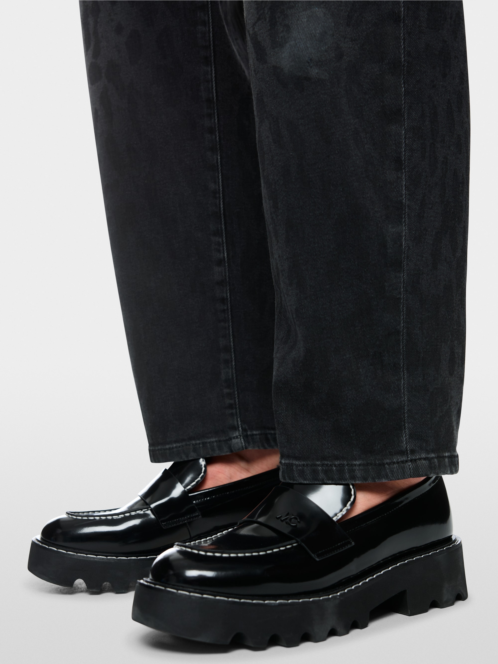 RUMA jeans with leopard print