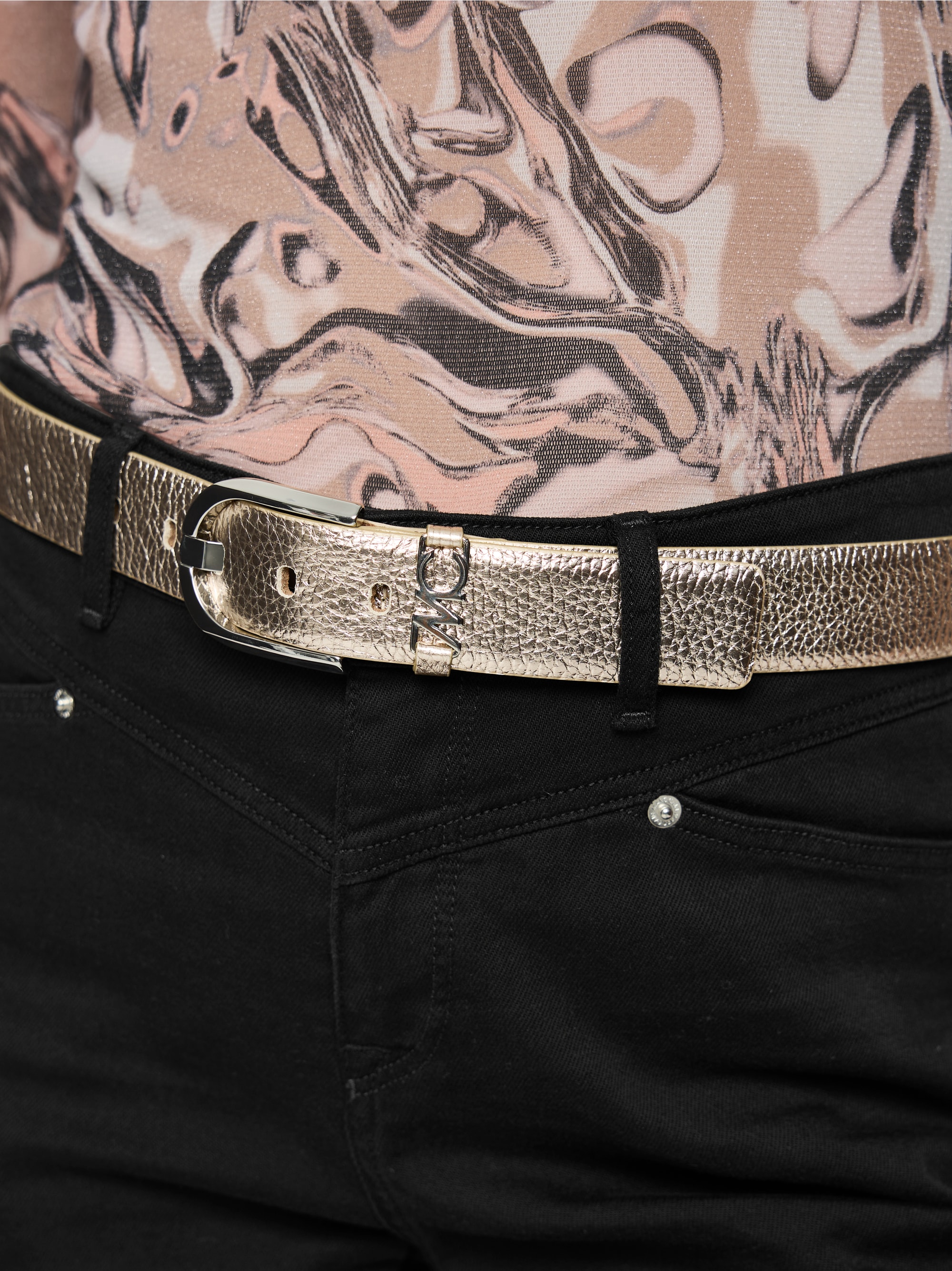 Ceinture en cuir aspect métallisé