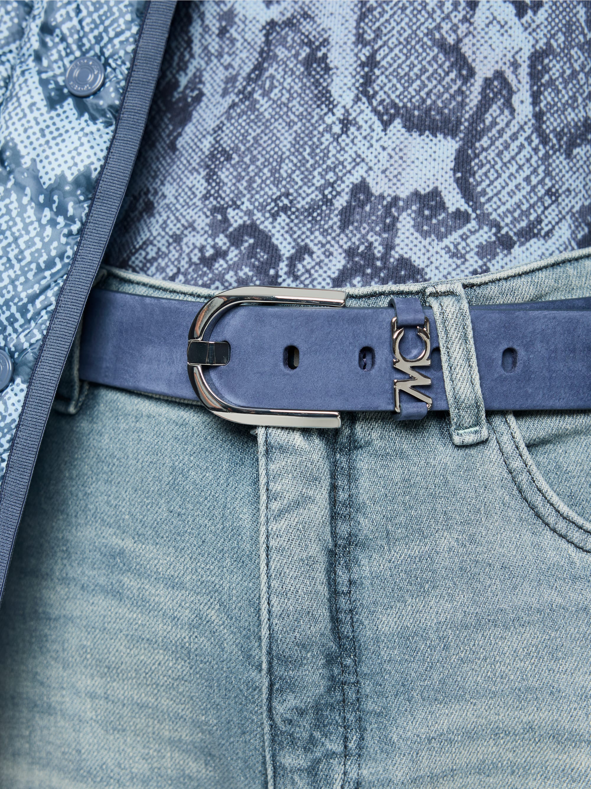 Suede belt