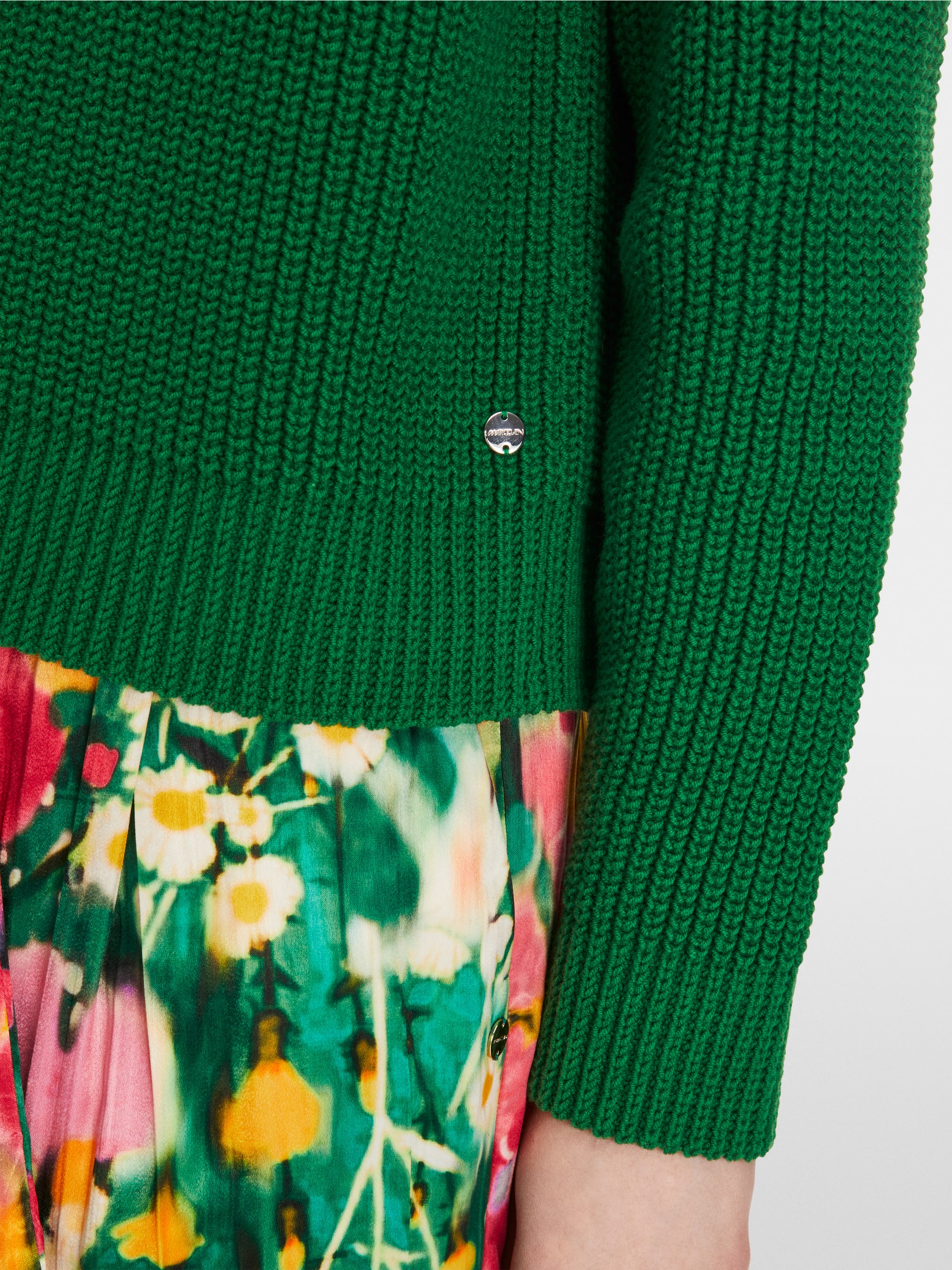 Rippen-Cardigan in Deutschland gestrickt