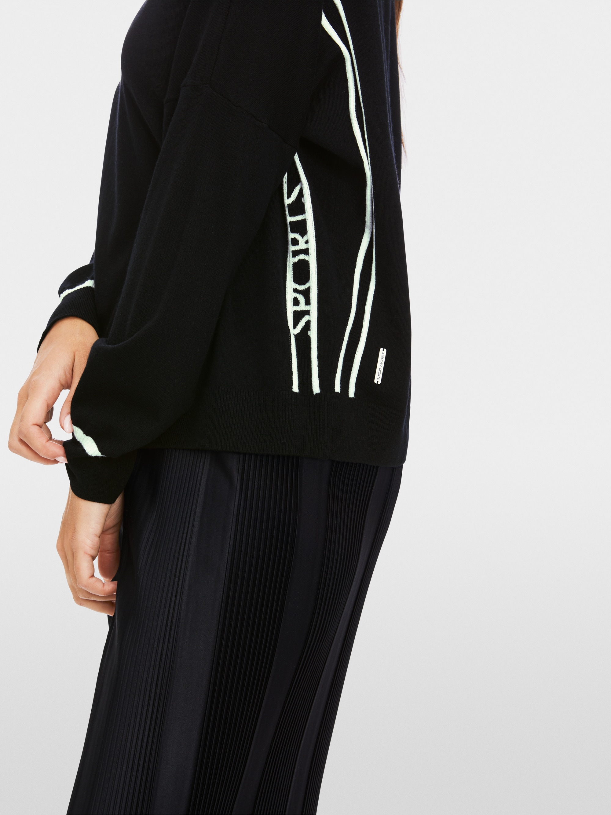 "Rethink Together" sweater with kimono