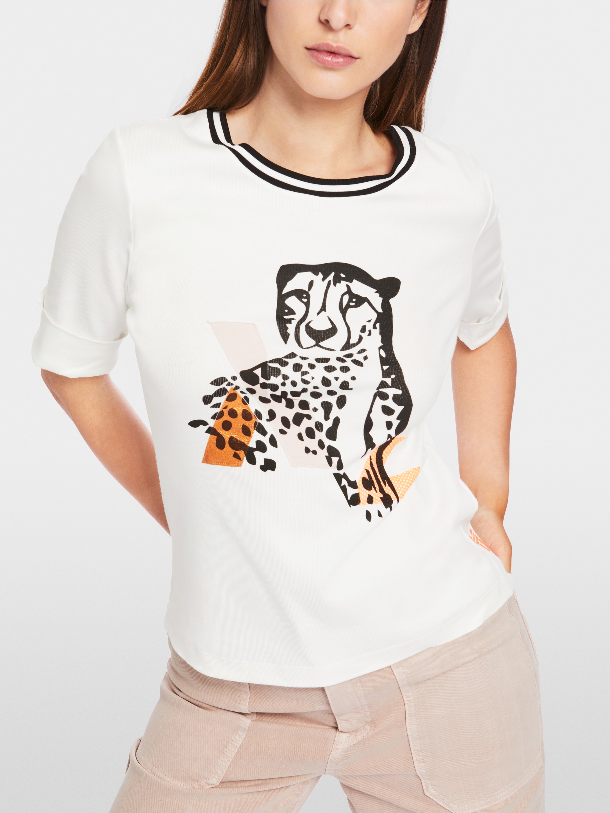T-shirt avec impression sur le devant