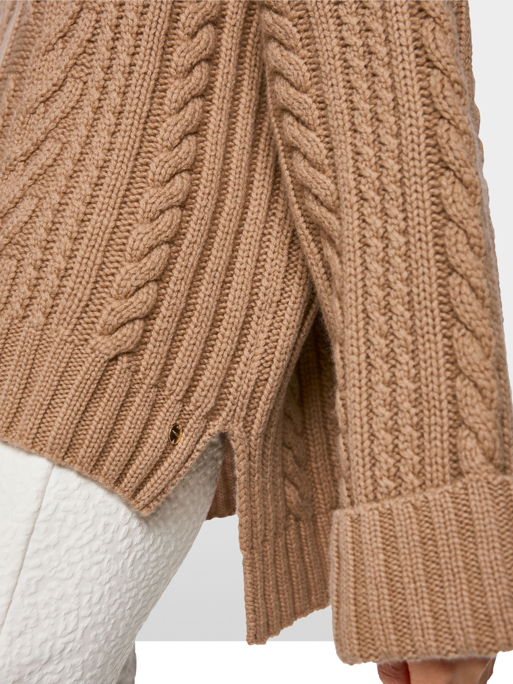 Kabeltrui Knitted in Germany