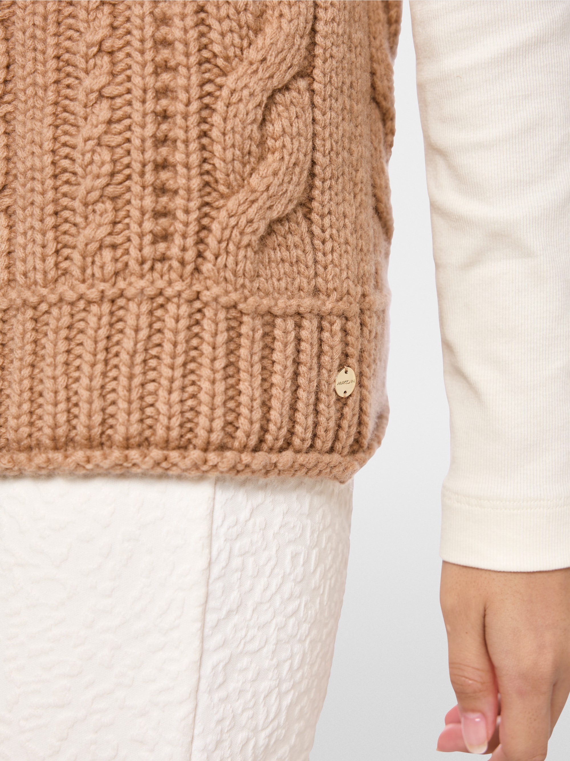 Pullunder Knitted in Germany