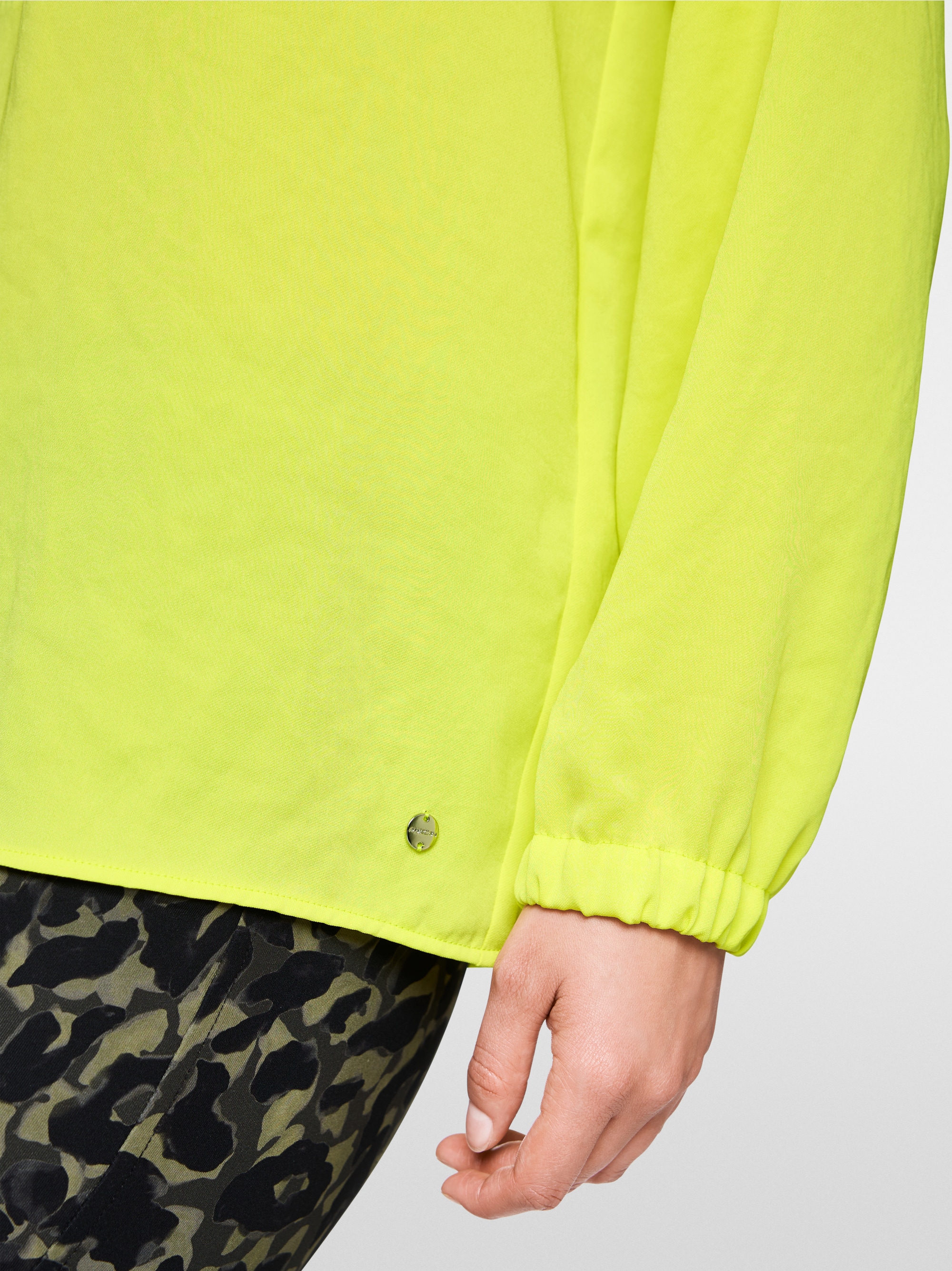 Blouse col en V "Rethink Together"