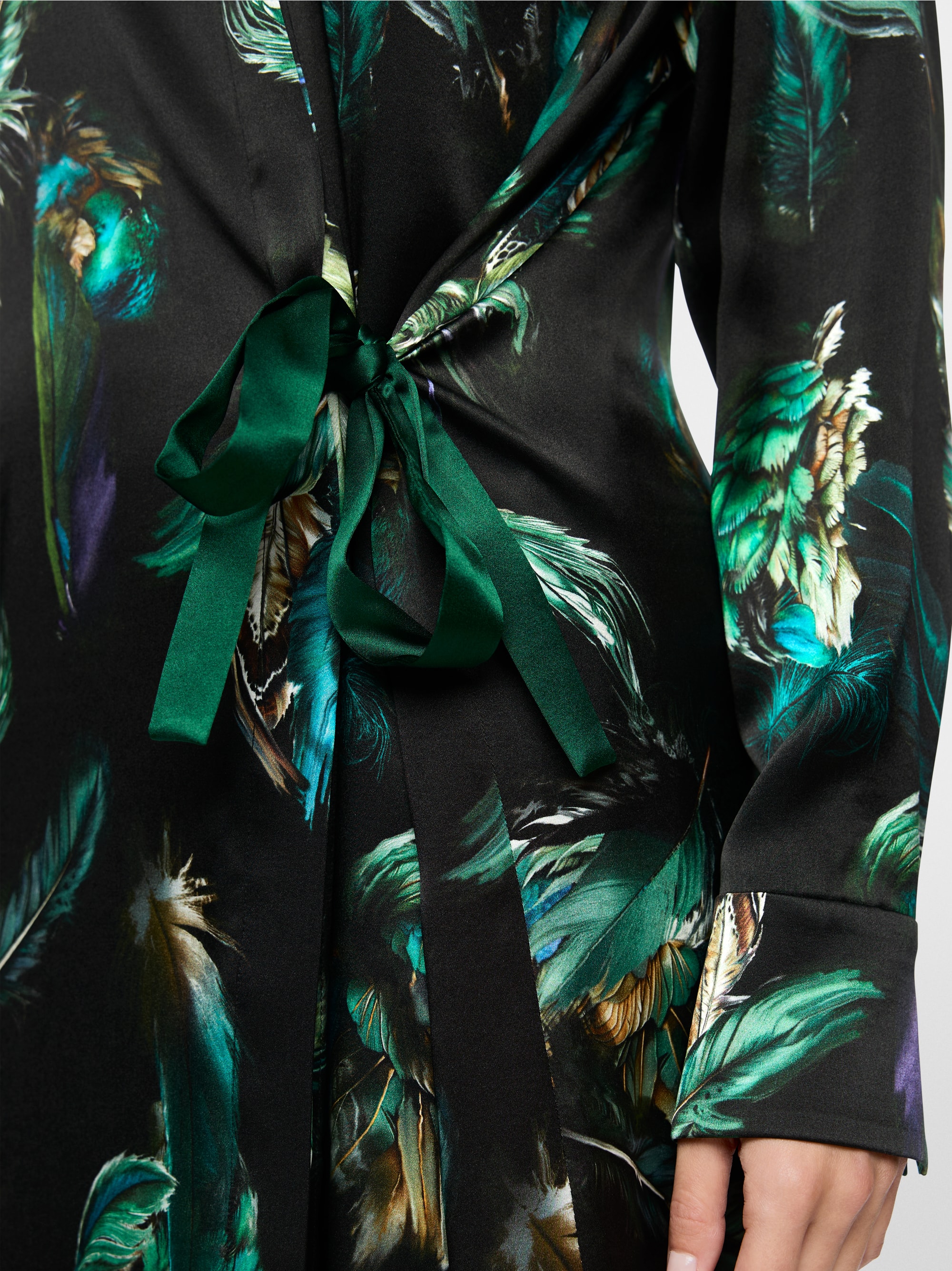 Robe en soie avec imprimé plumes