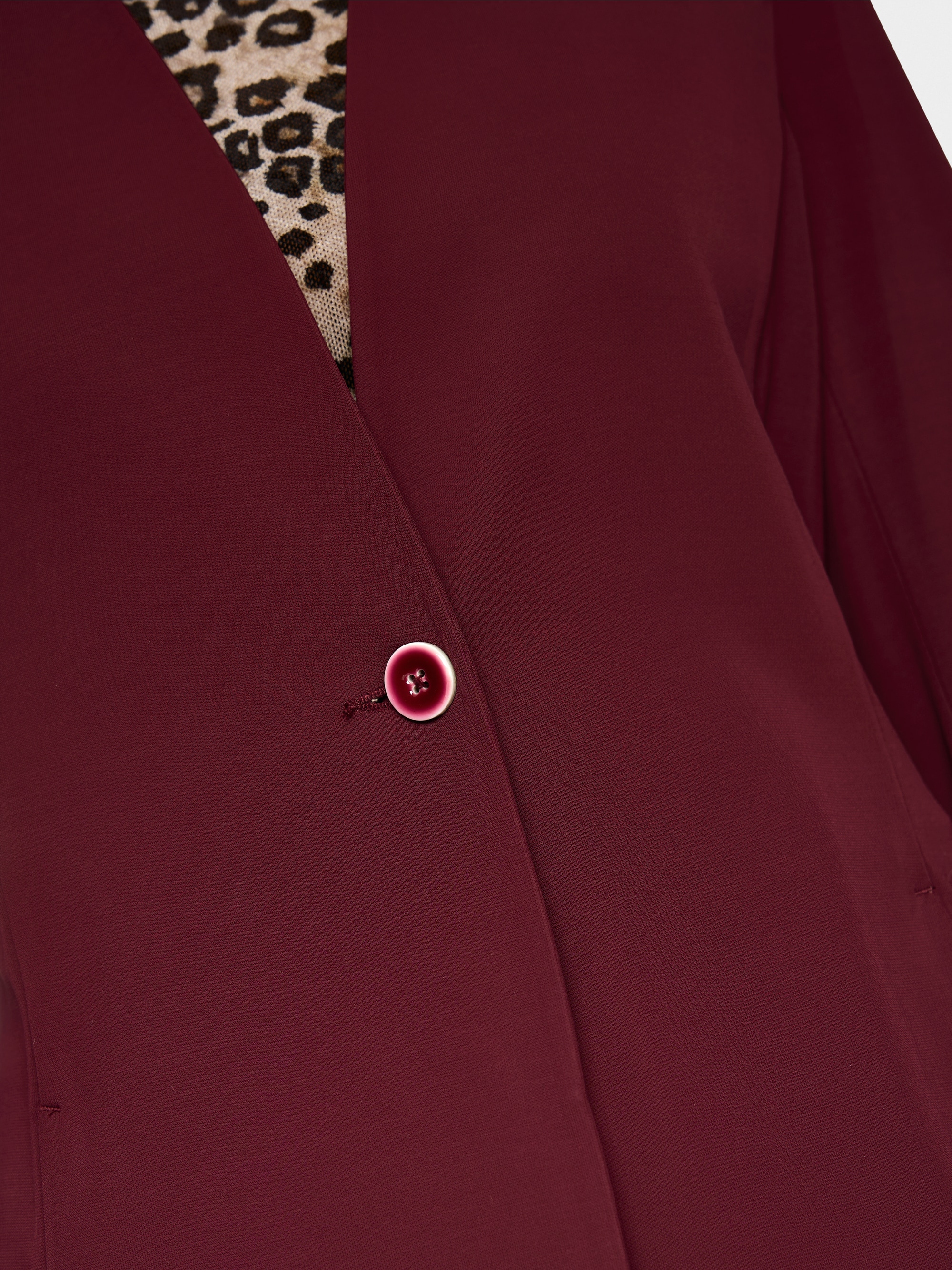 Iets getailleerde blazer
