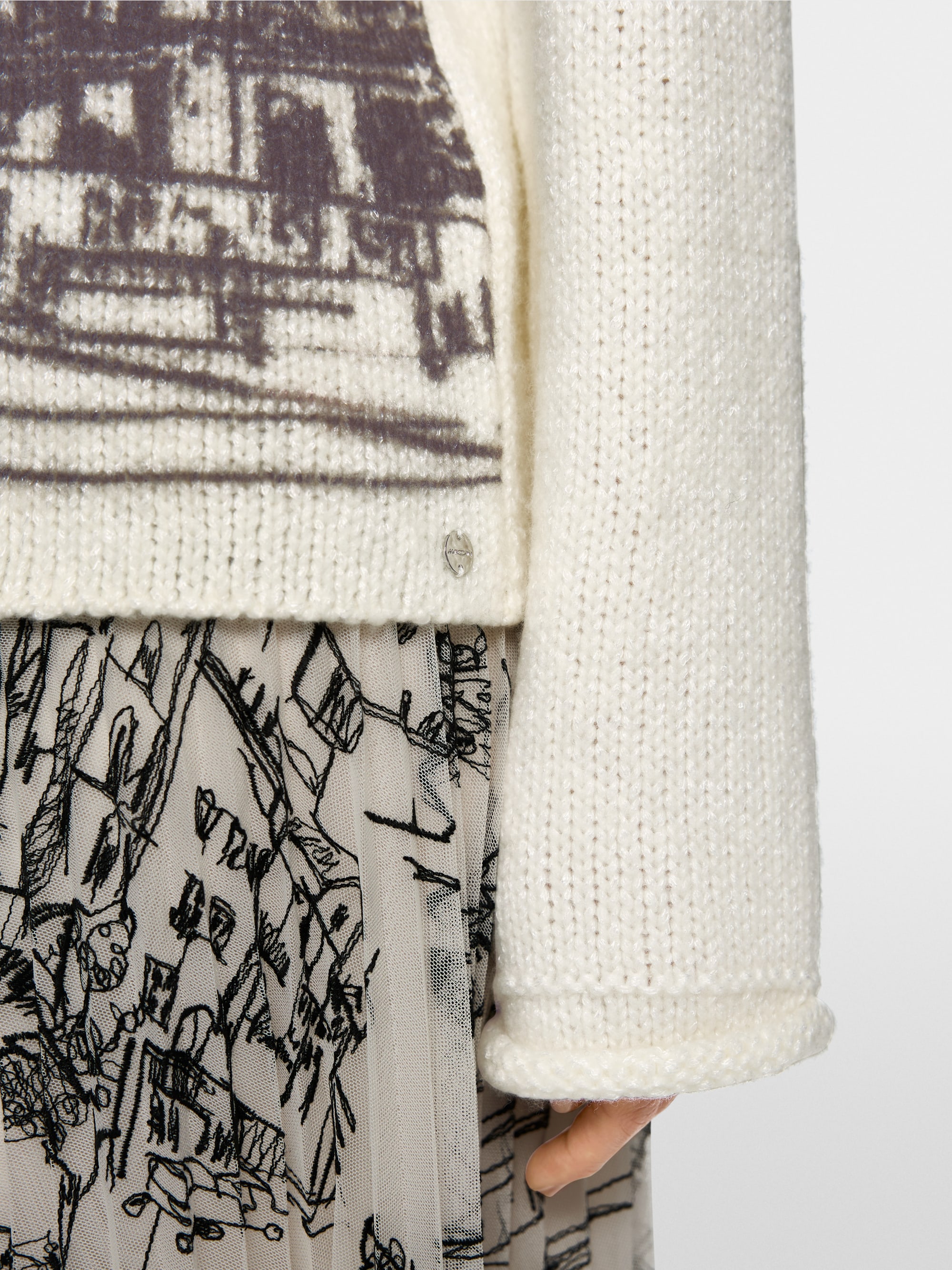 Knitted in Germany jumper with motif