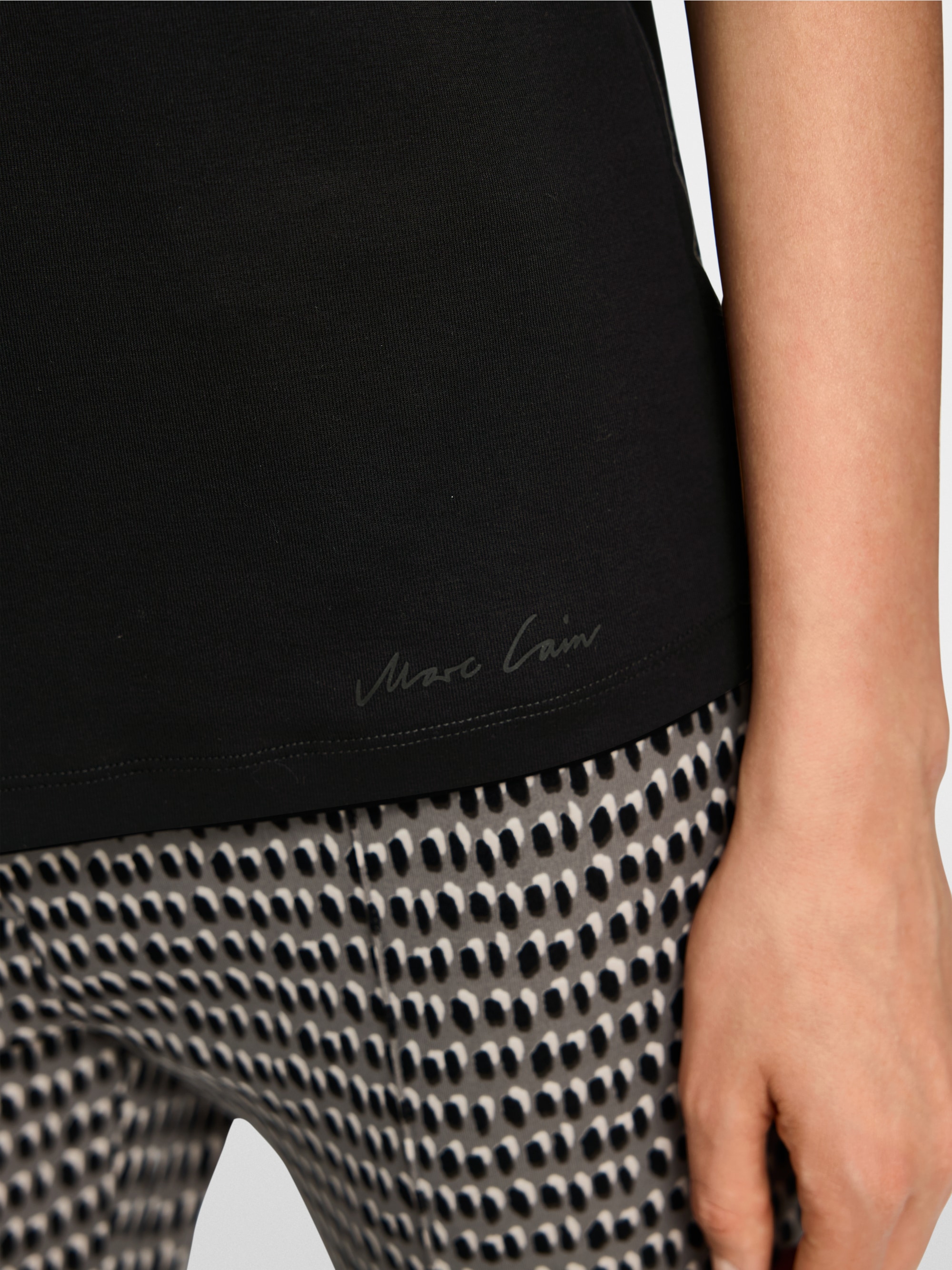 T-shirt avec fleurs scintillantes