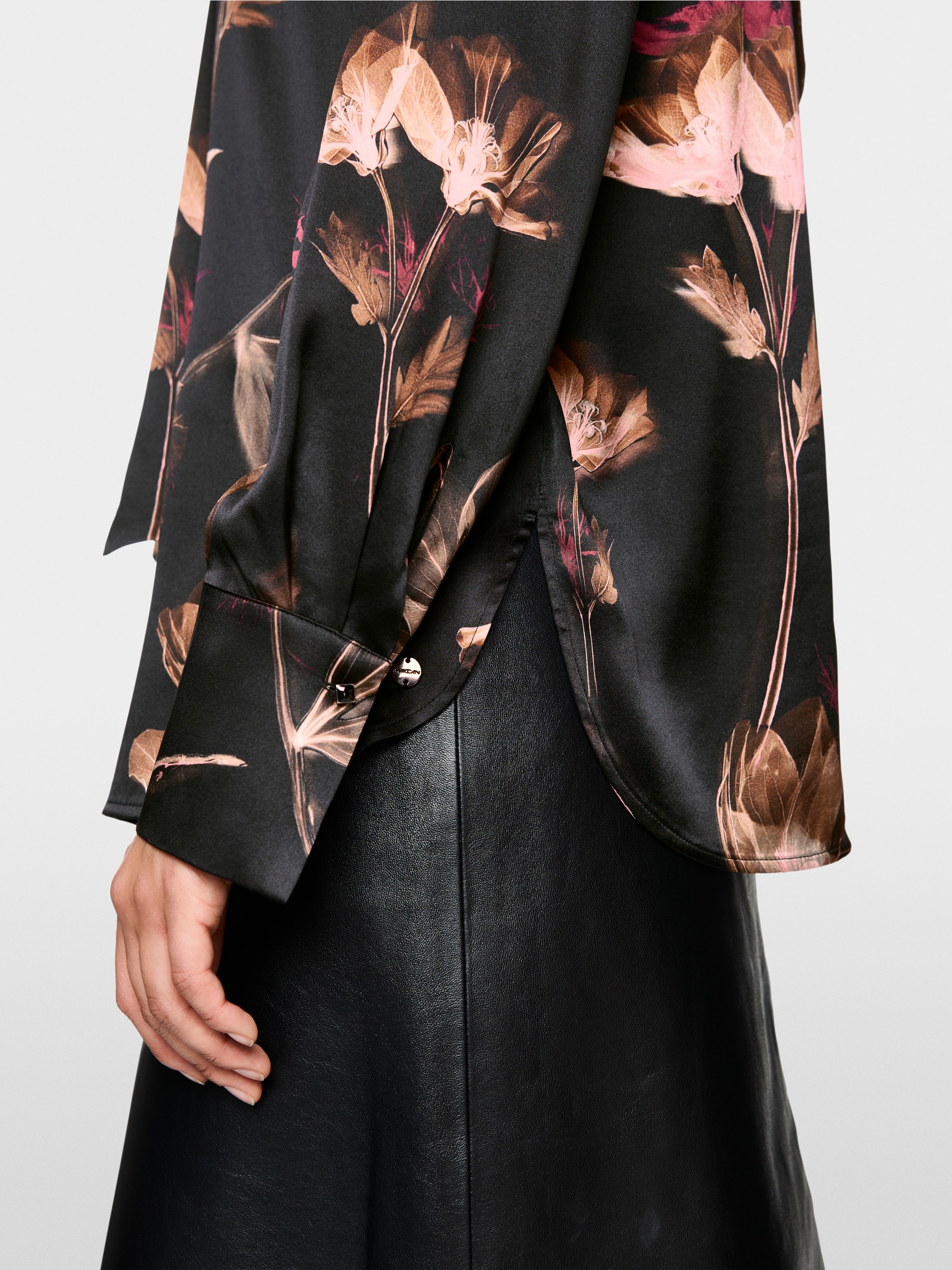 Blouse met strik en bloemenprint
