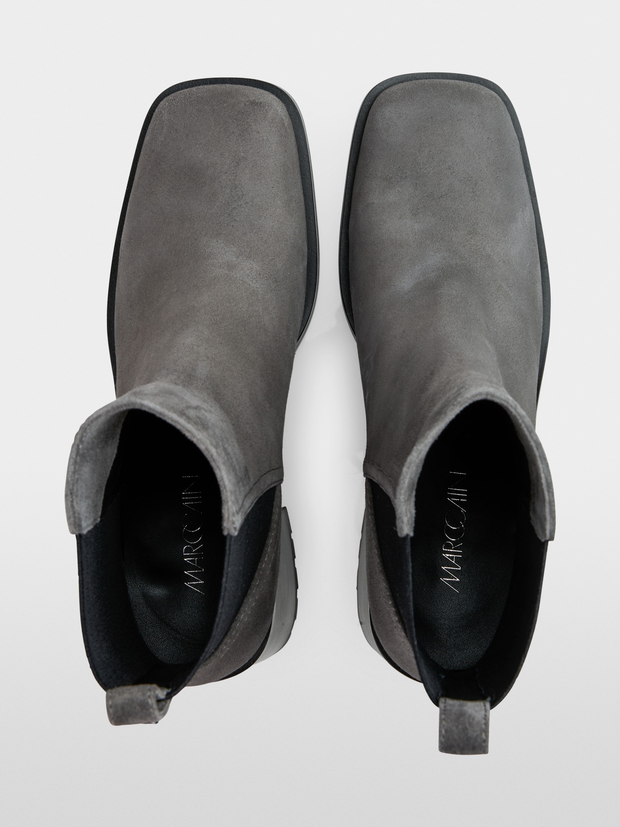 Leather Chelsea booties