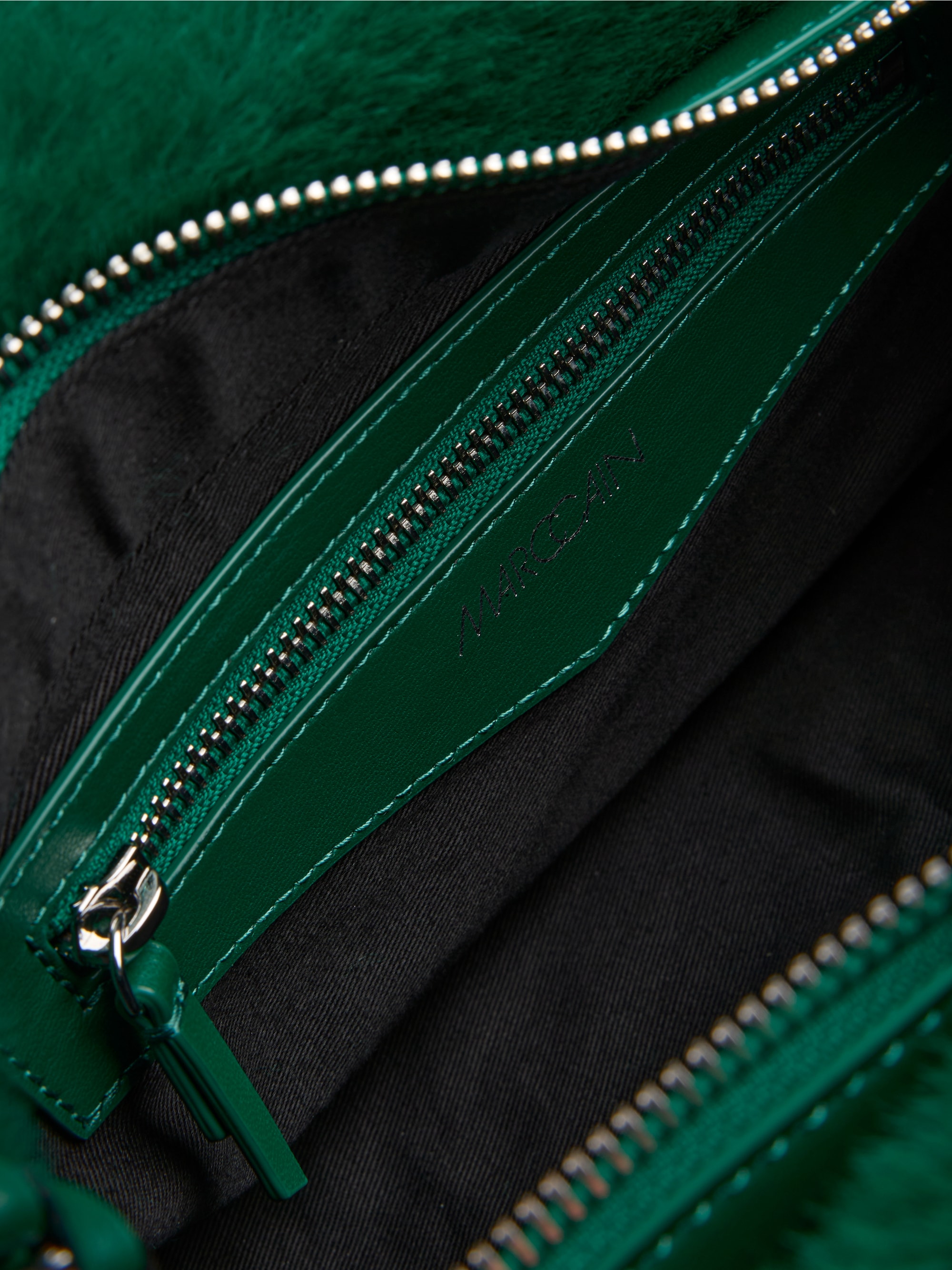 Sac à bandoulière en fausse fourrure