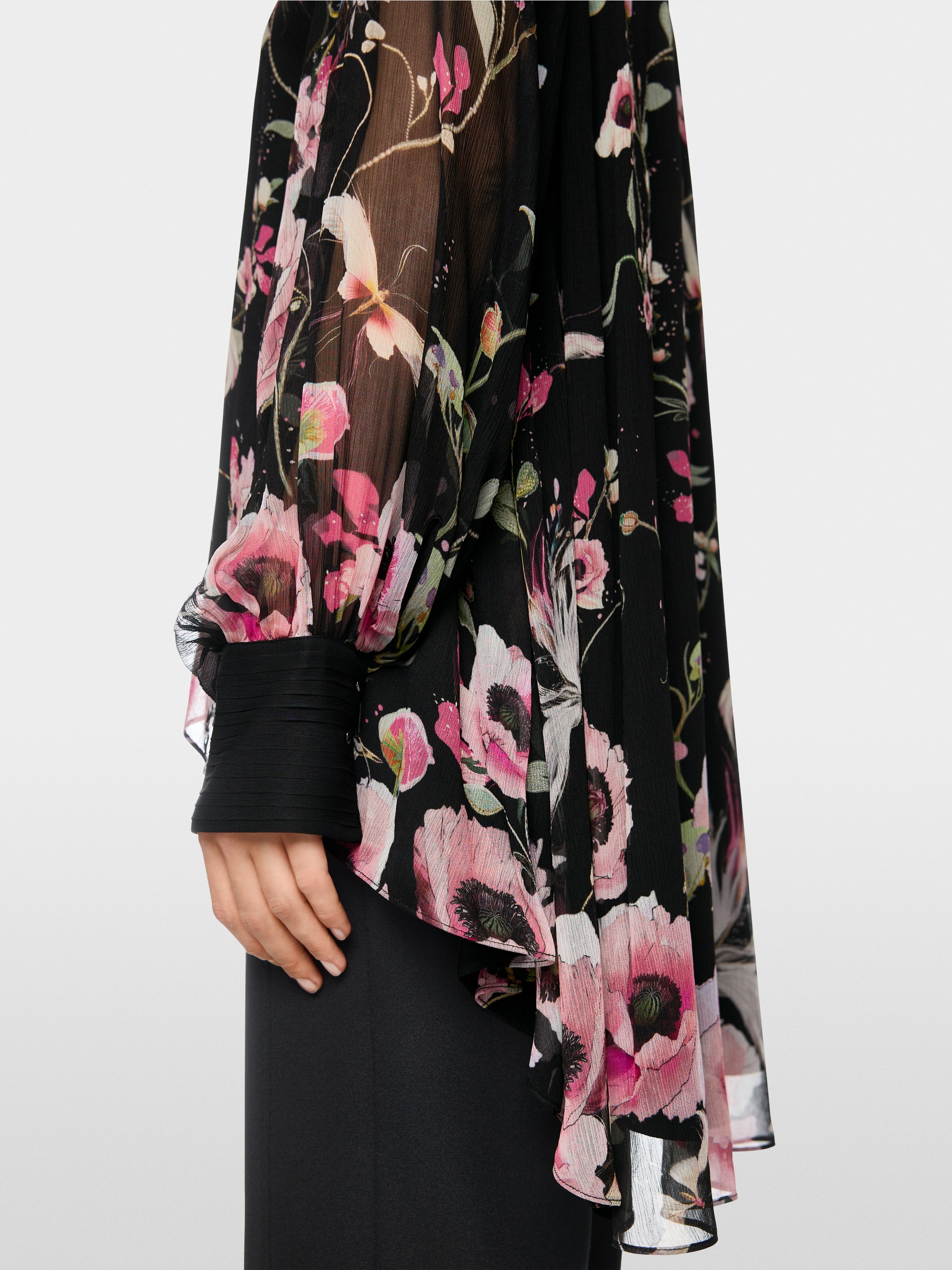 Lange Bluse mit Blumenmuster