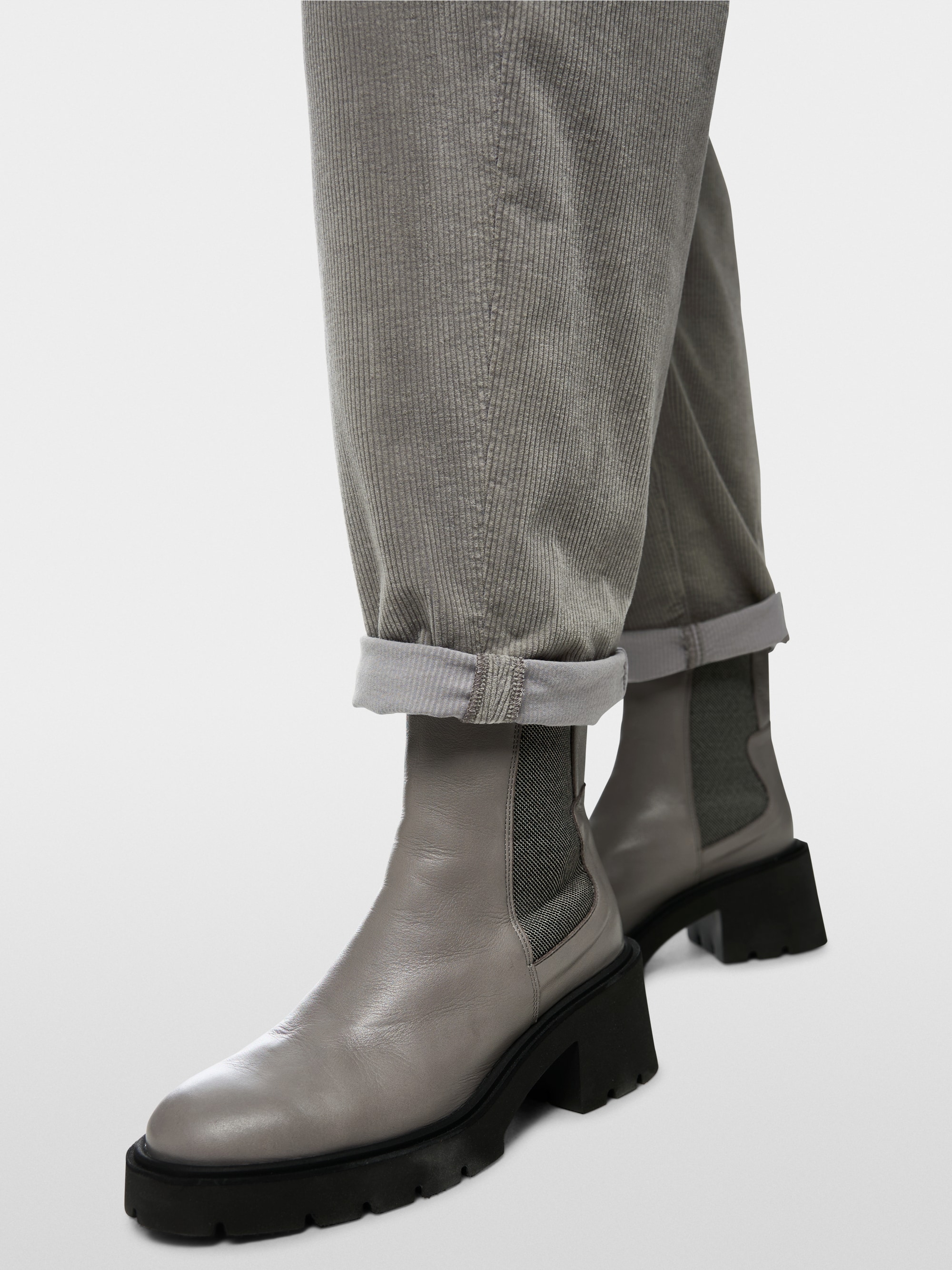 Pantalon en velours côtelé RUMA, forme en O