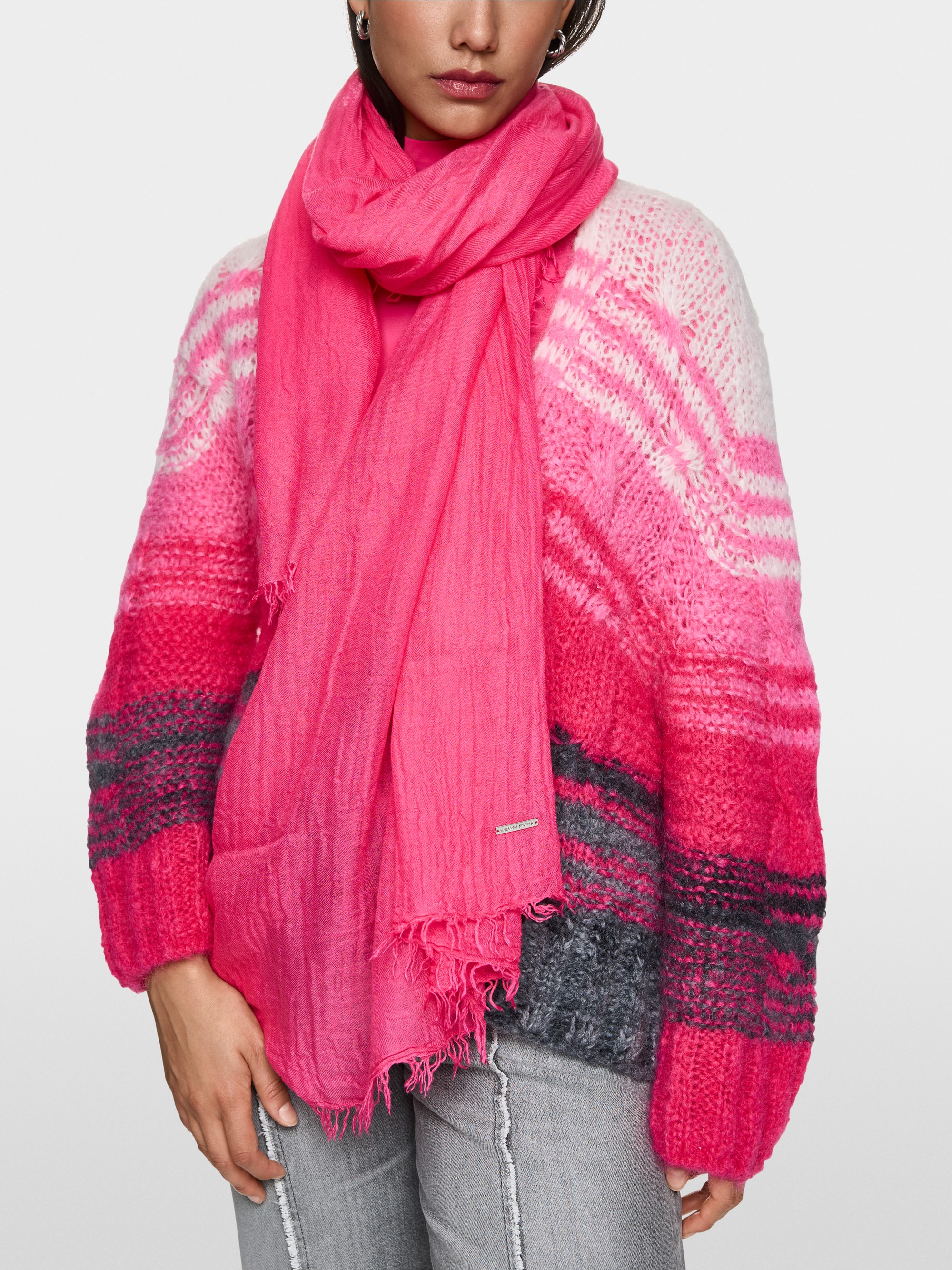 Leichter Schal in Knitter-Optik