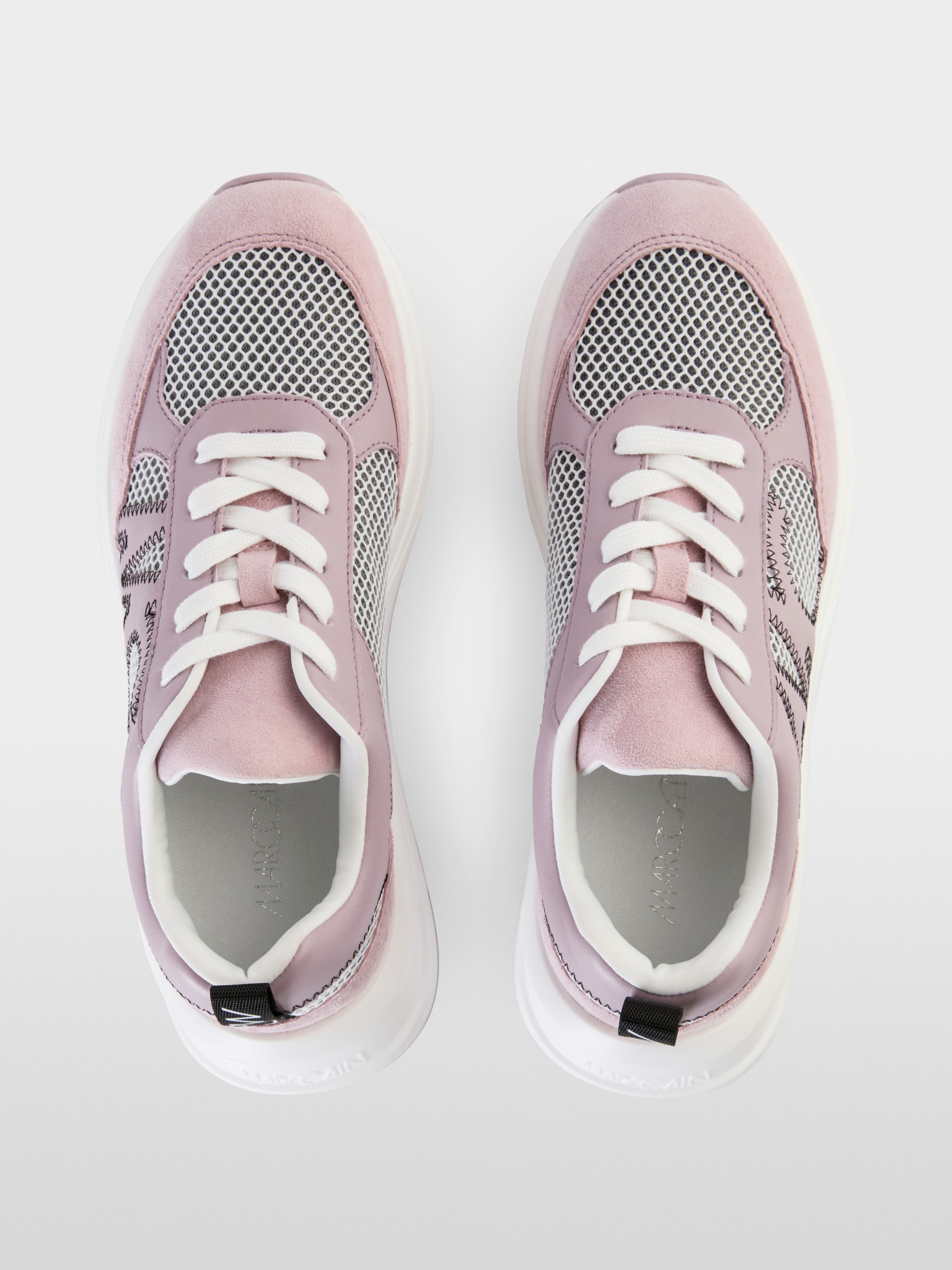 Sneaker aus Leder-Mix