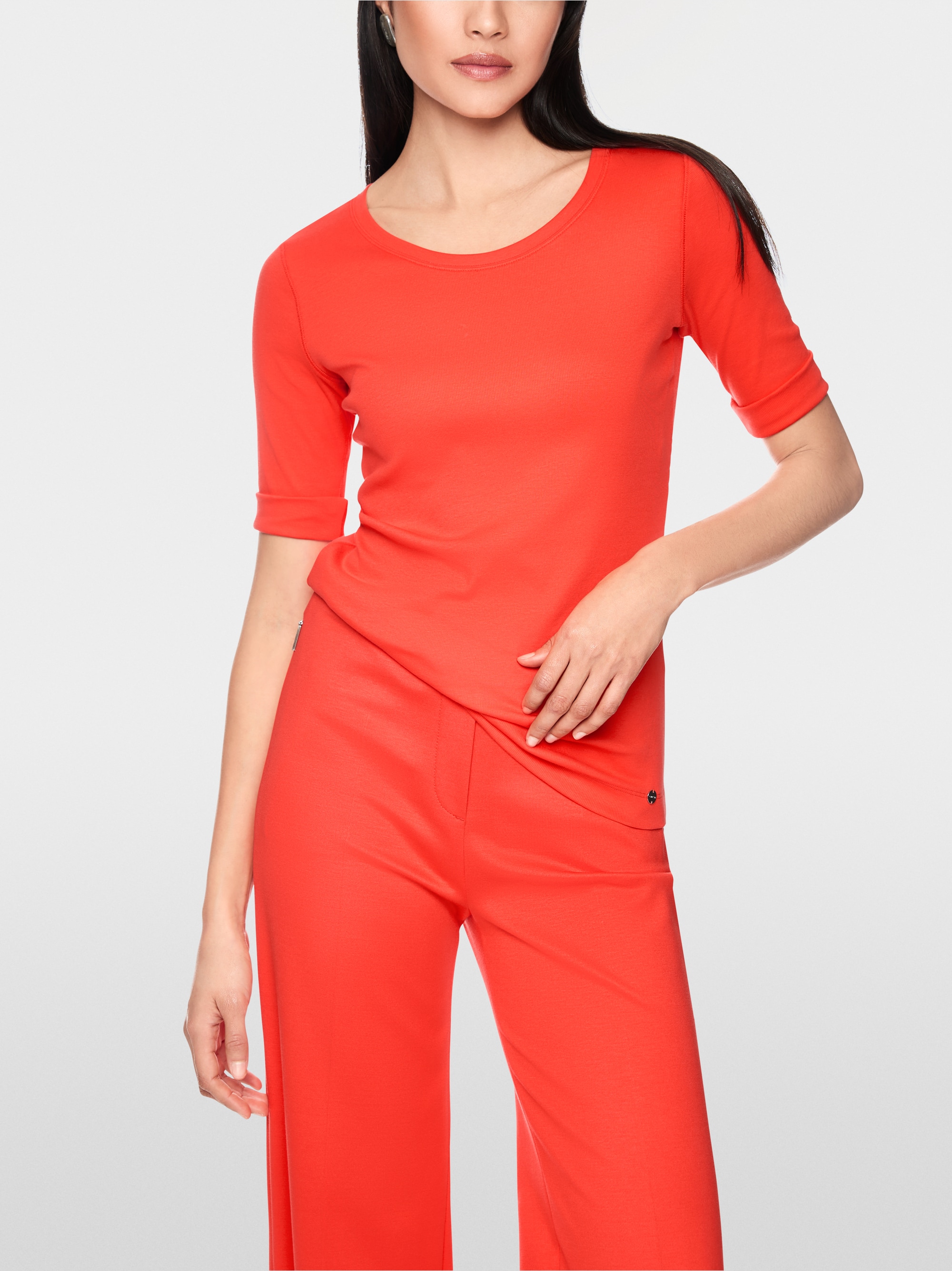 Slim-fit T-shirt with 3/4 sleeves