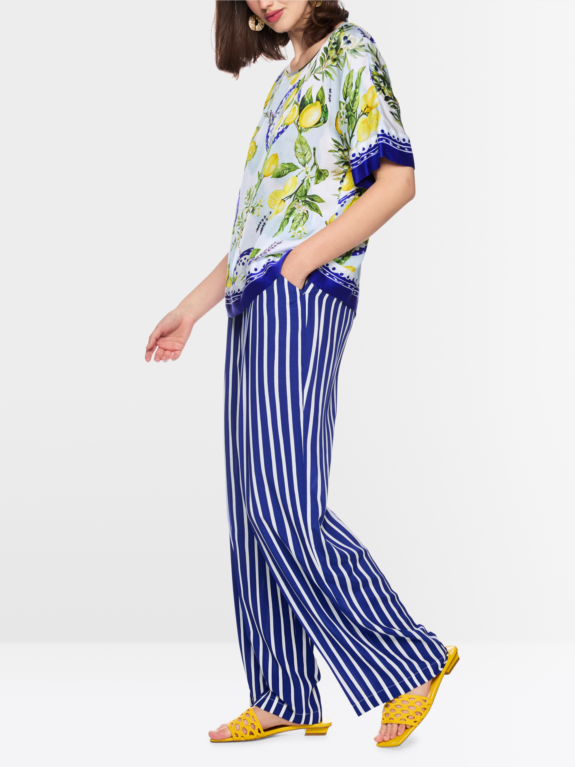 Viscose blouse with Mediterranean print