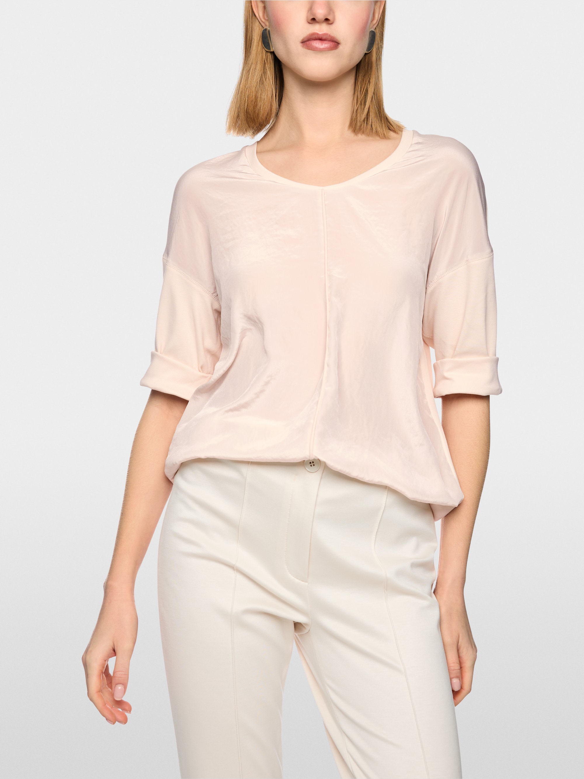 Wide blouse in material mix