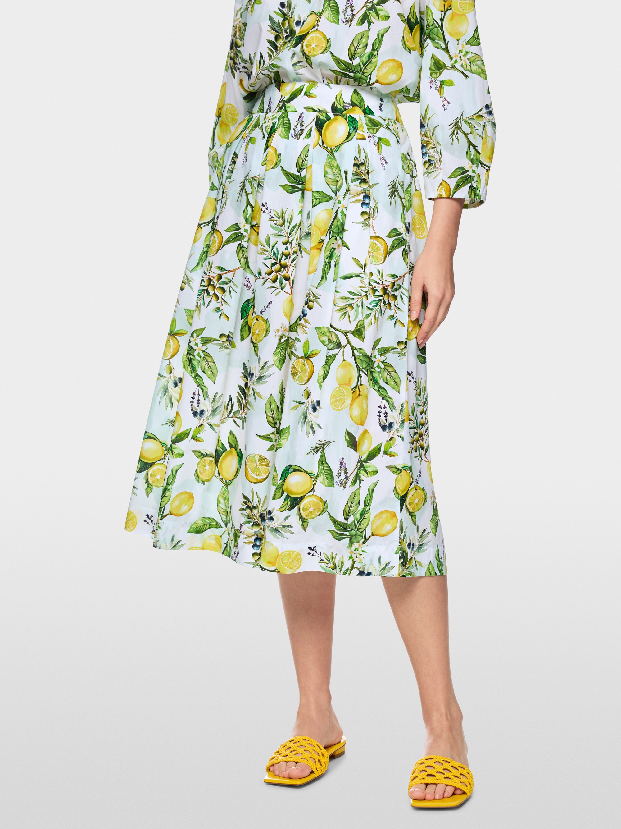 Cotton skirt with lemon print