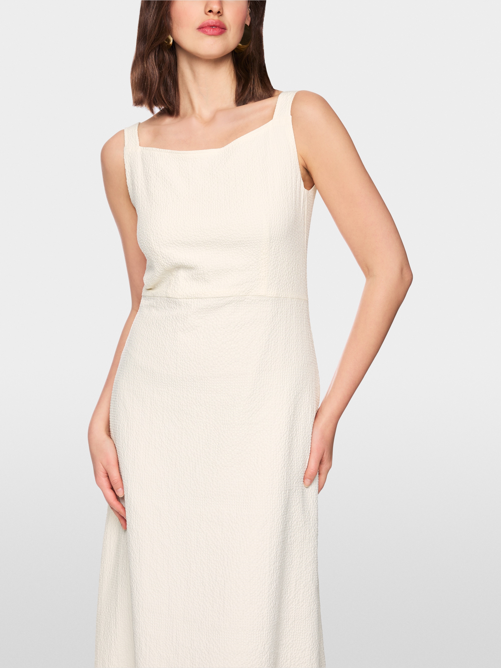 Strappy dress with textured pattern