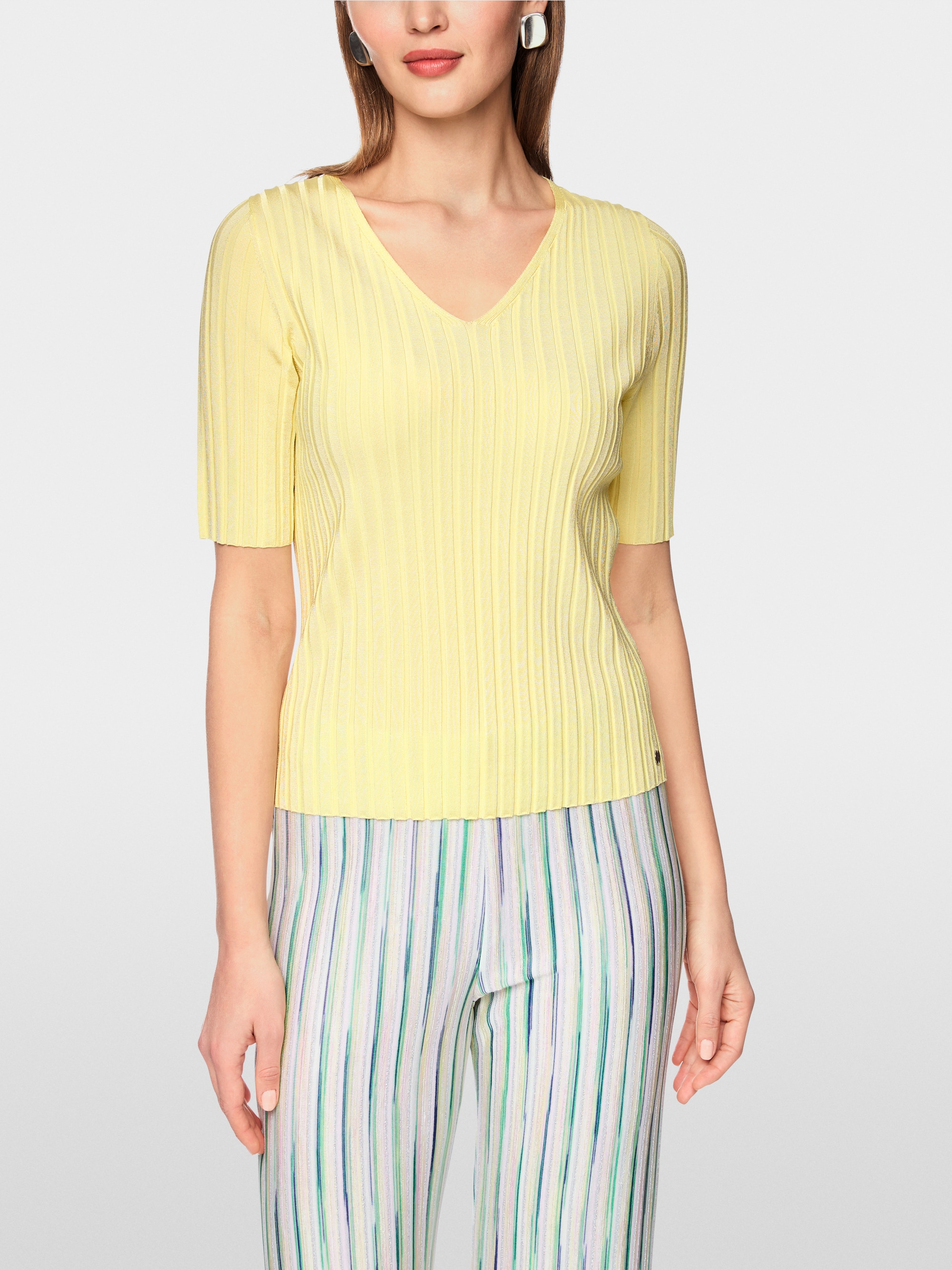 Fine knit ribbed jumper