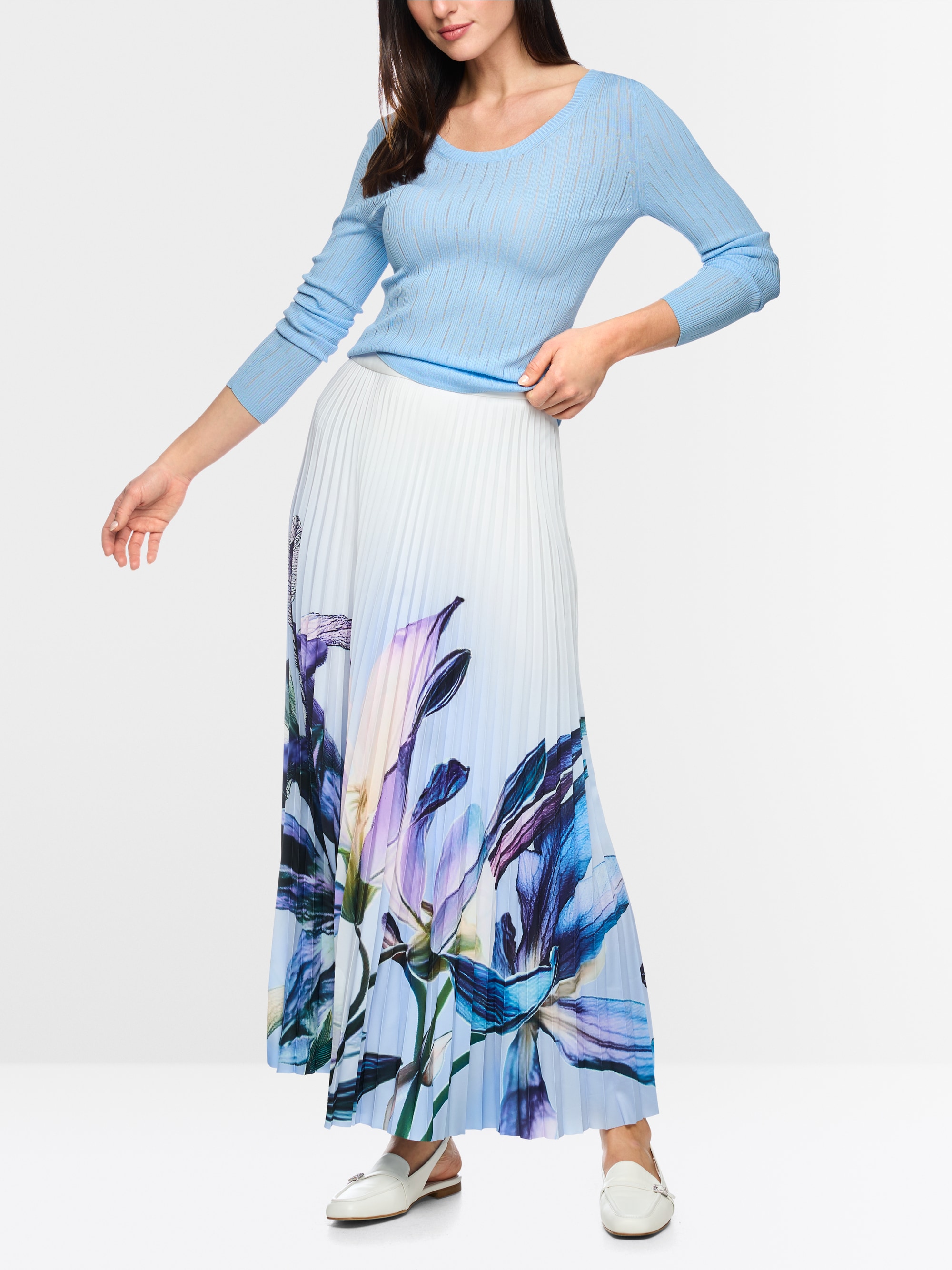 Pull à col rond et structure côtelée