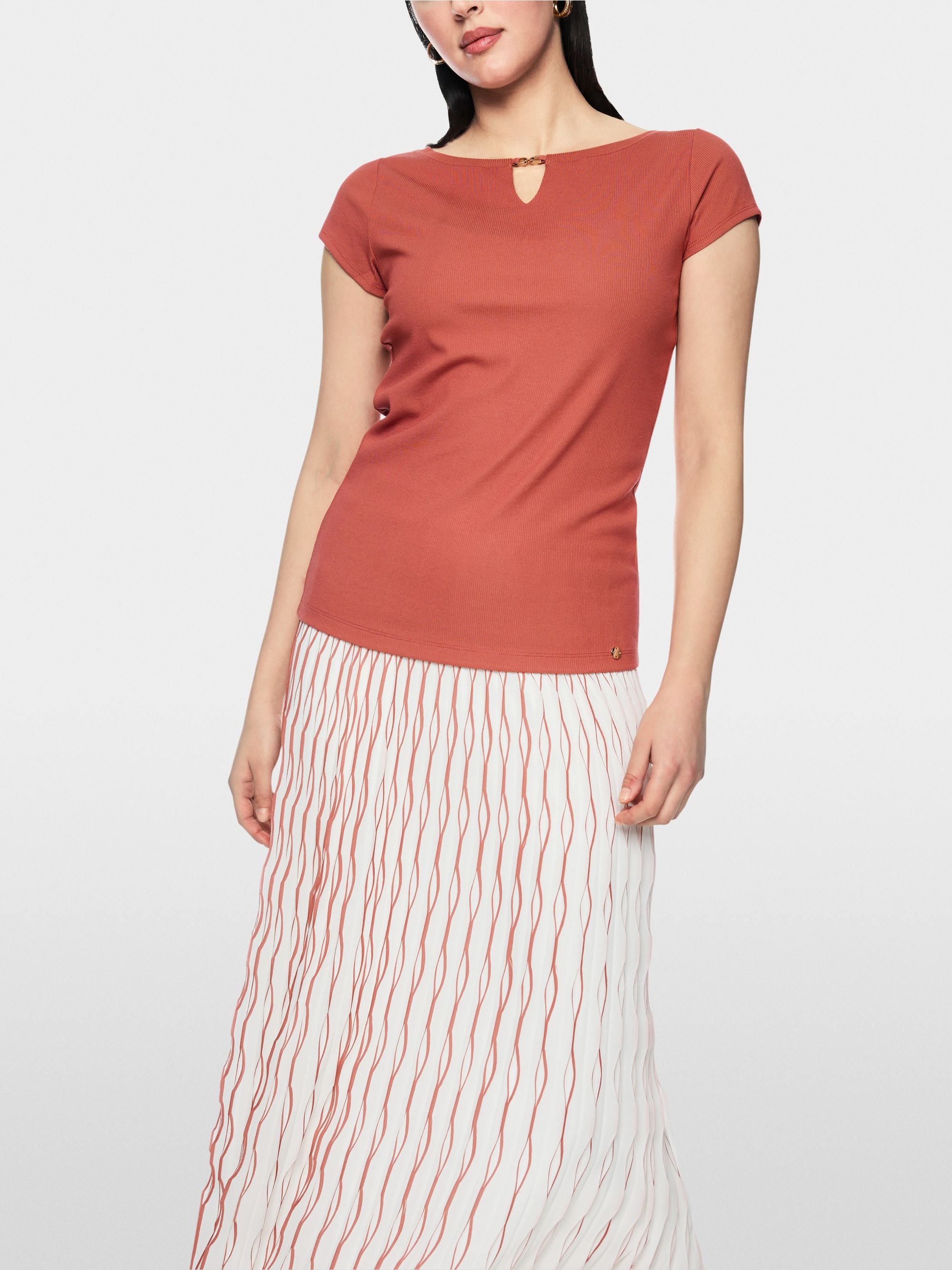 Stretch cotton shirt with cut-out