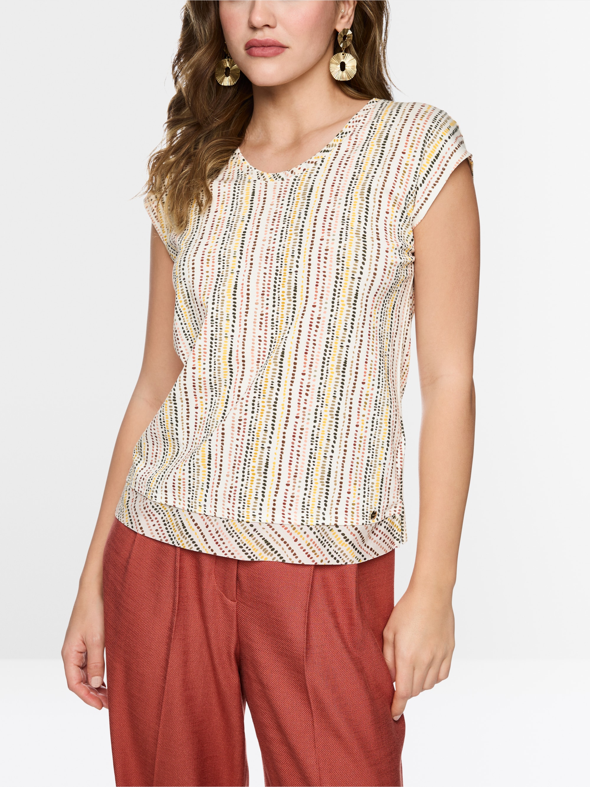 Shirt with polka dot print