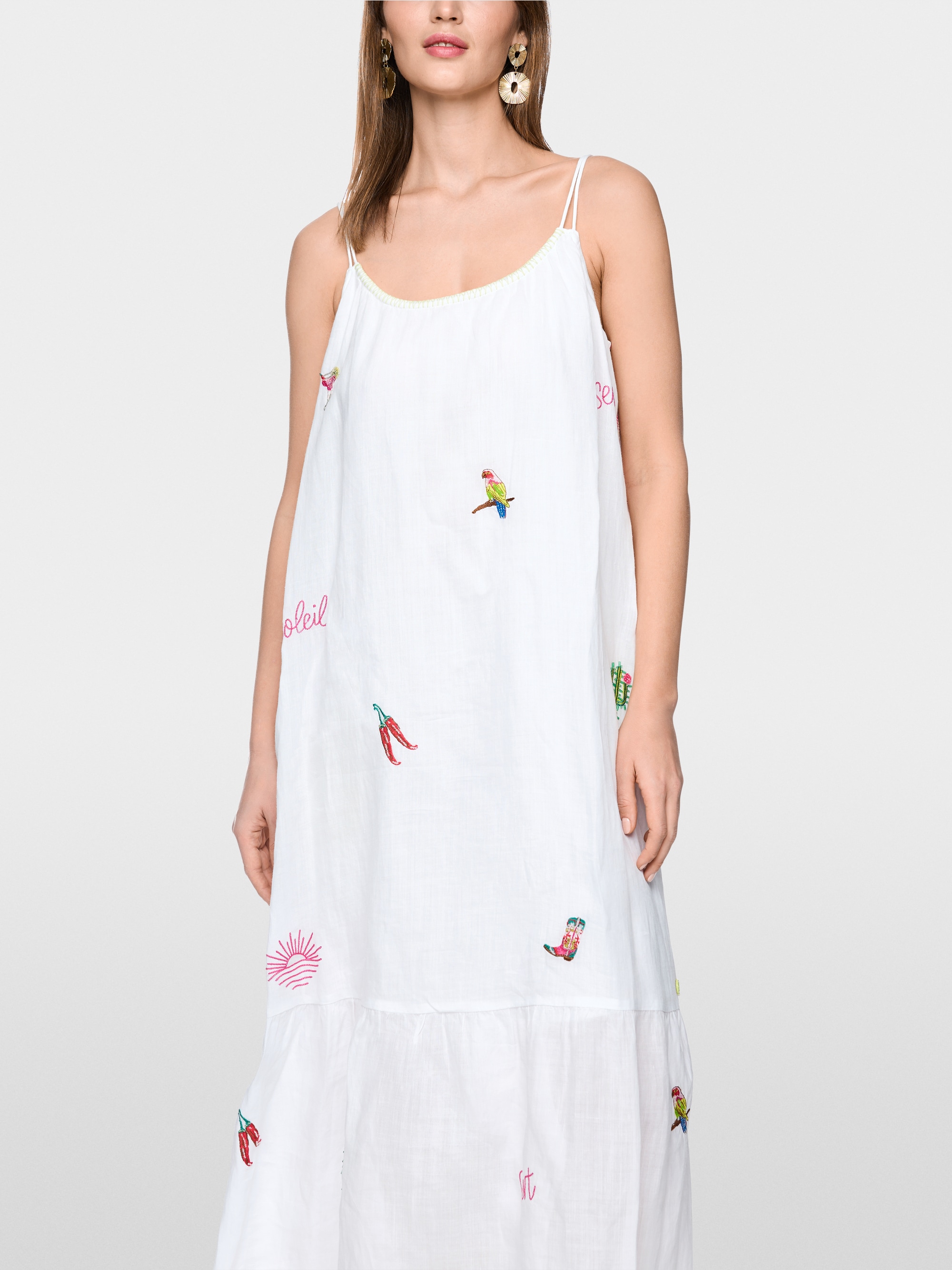 Sleeveless midi dress with embroidery