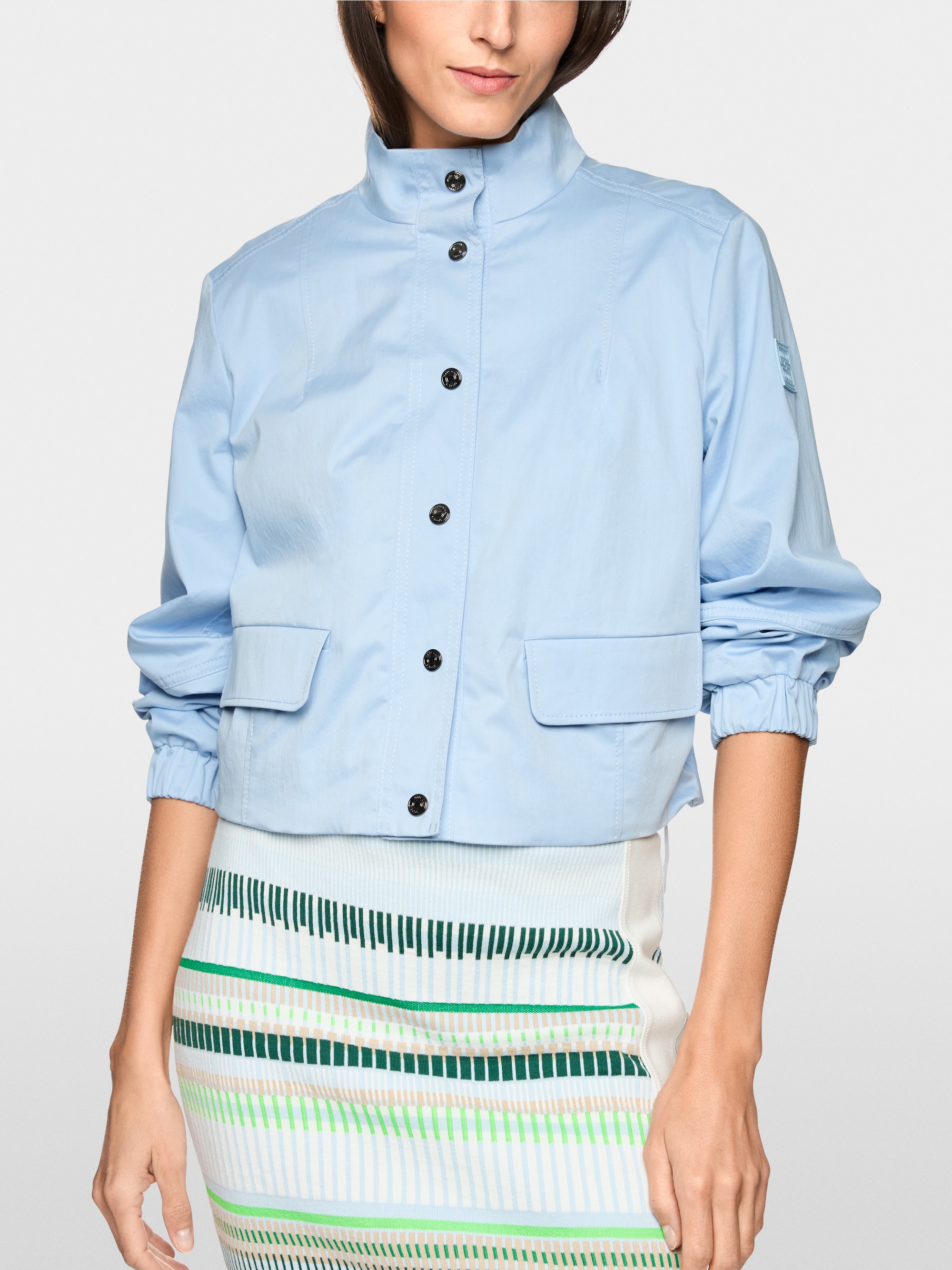 Short cotton jacket with mesh lining