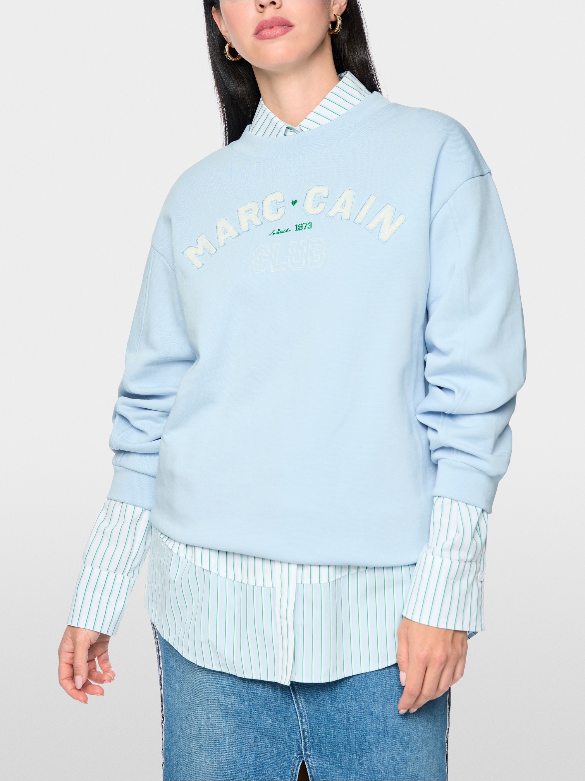 Sweatshirt with flocking