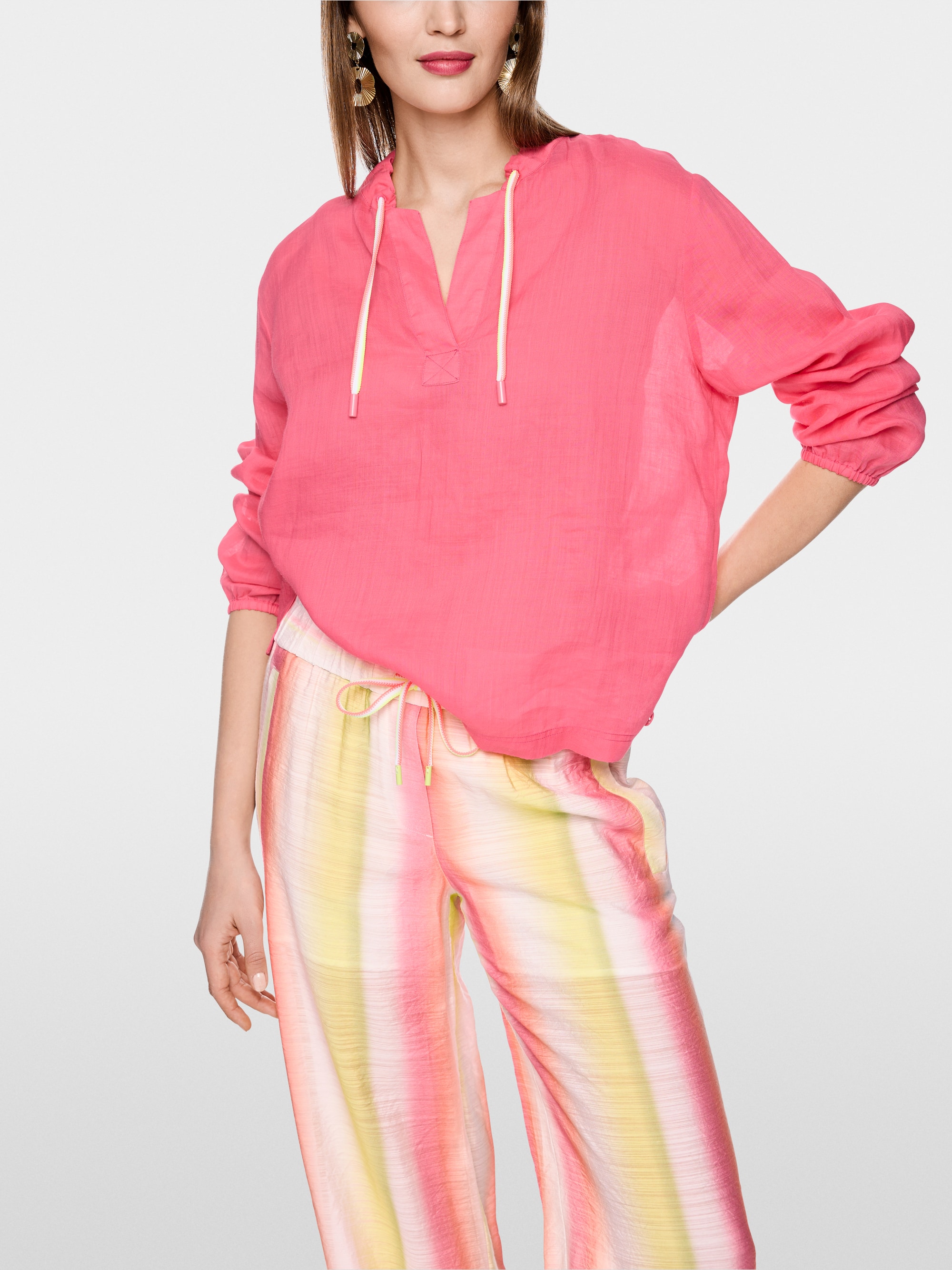Long-sleeved blouse in ramie