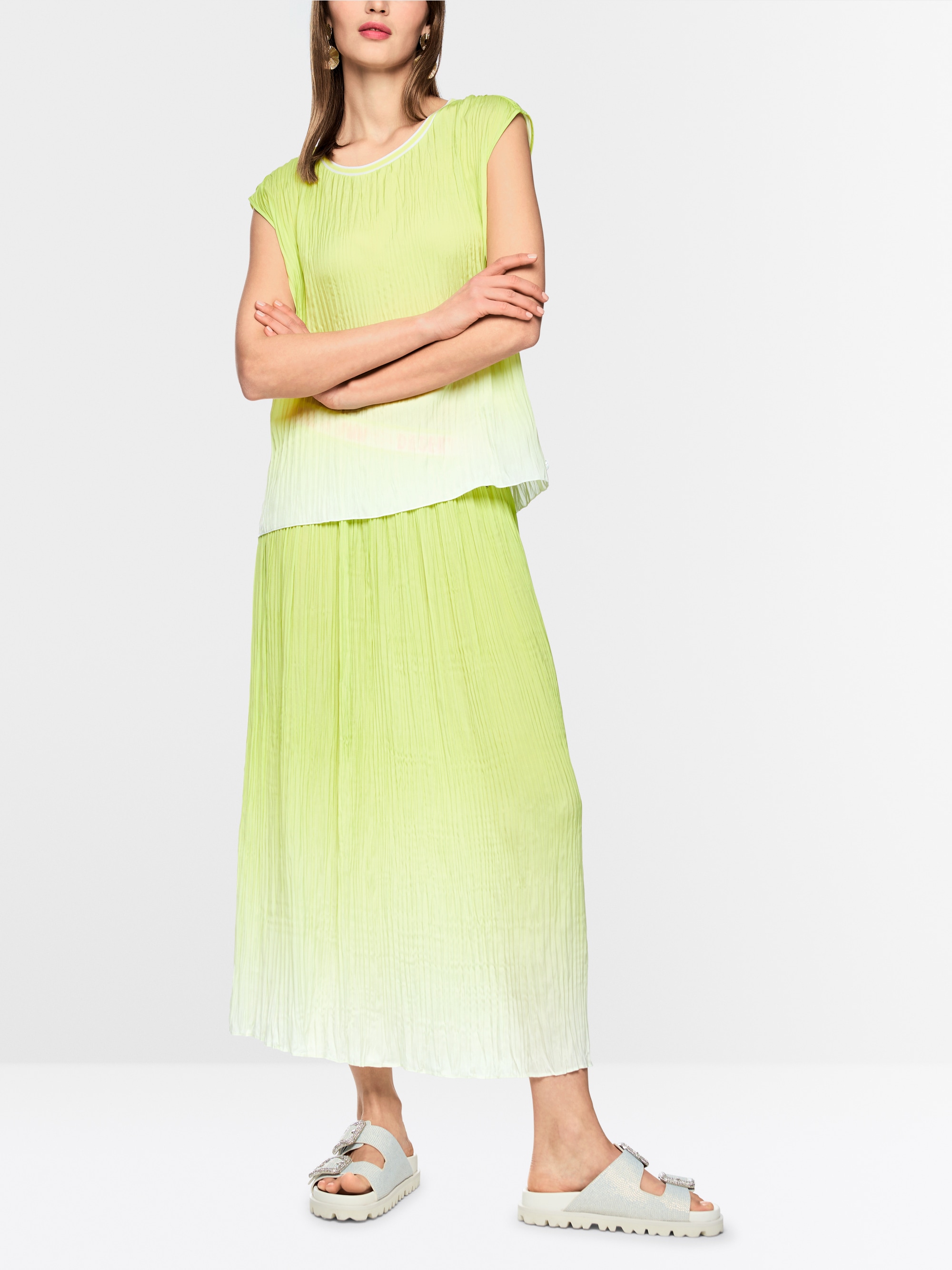 ‘Rethink Together’ crinkle effect top