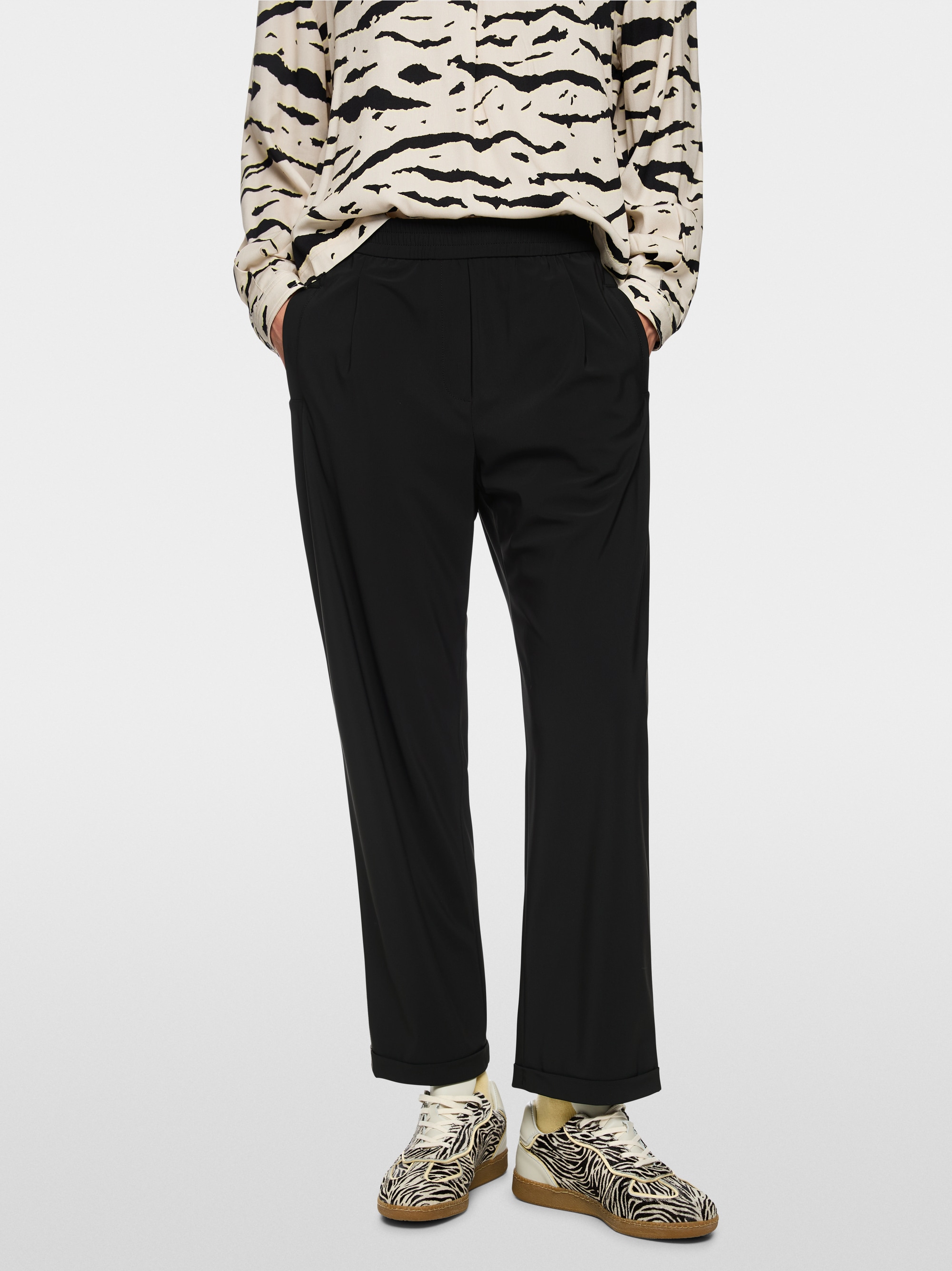 ‘Rethink Together’ WUXI trousers