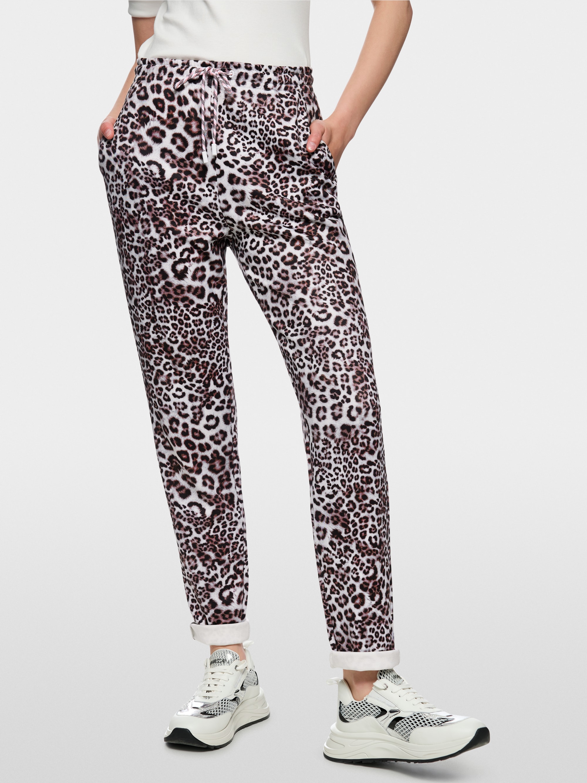 FOCHA trousers with leopard print