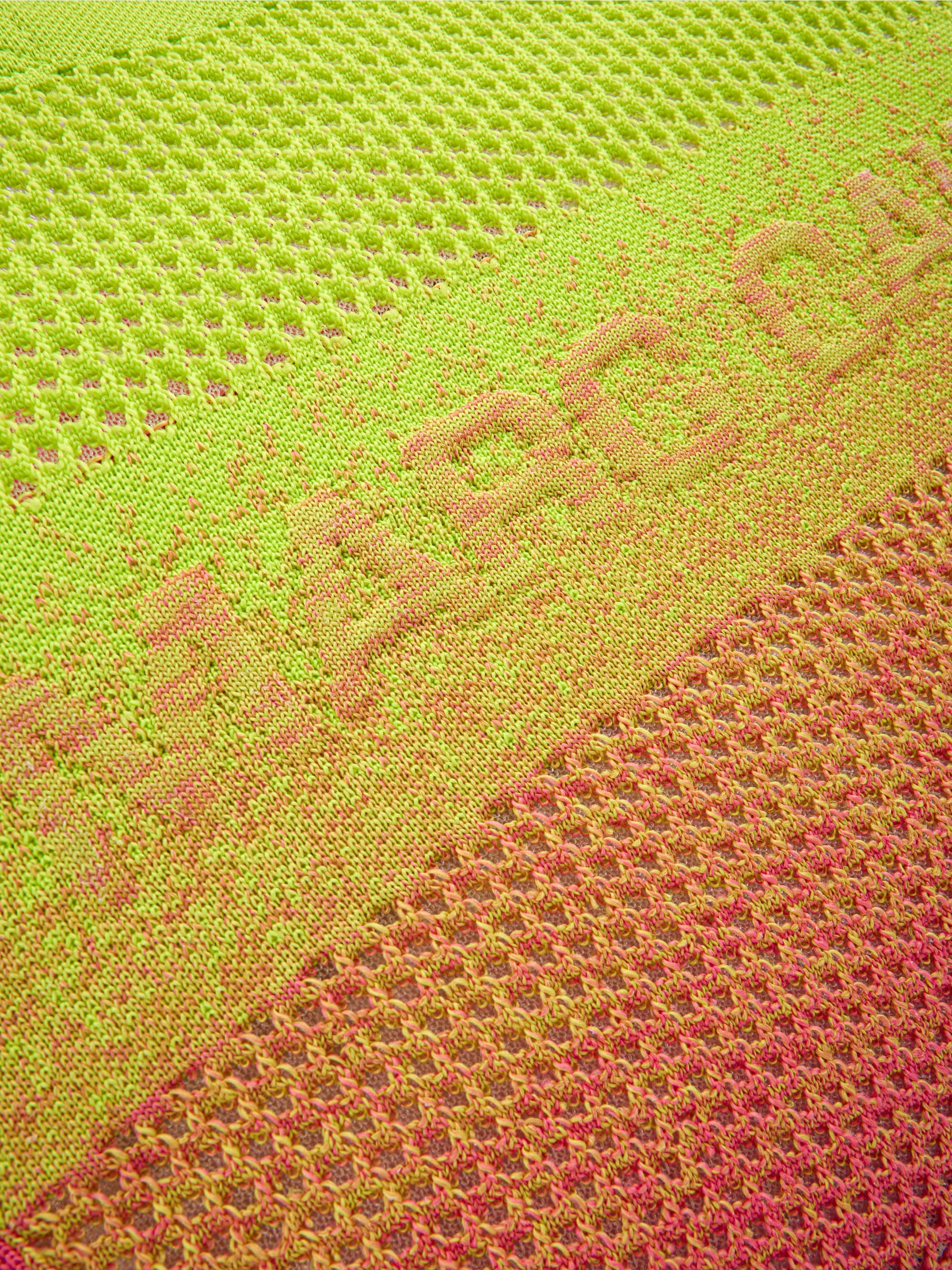 Knitted shopper bag with dégradé effect