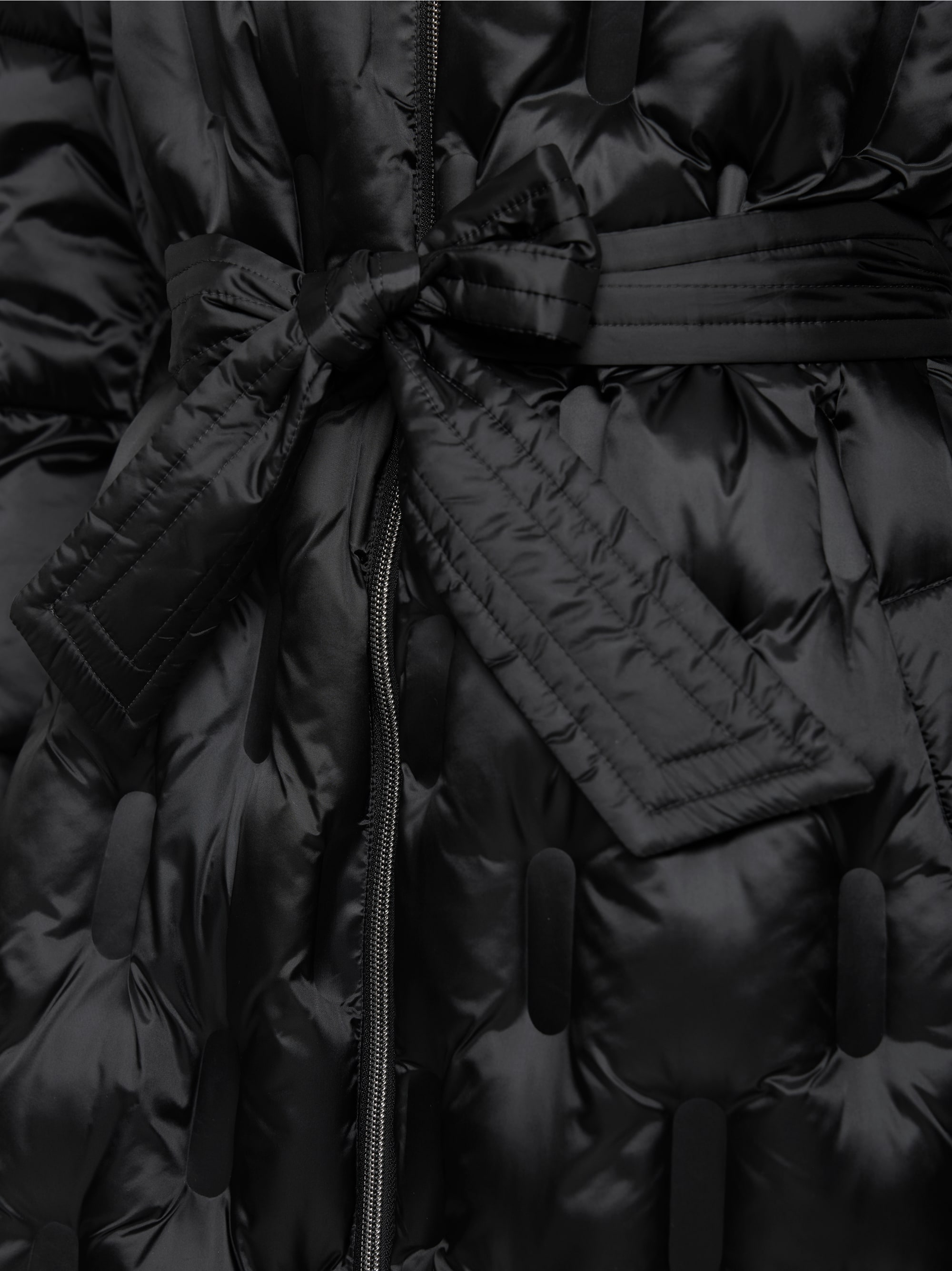 Padded coat with waist belt