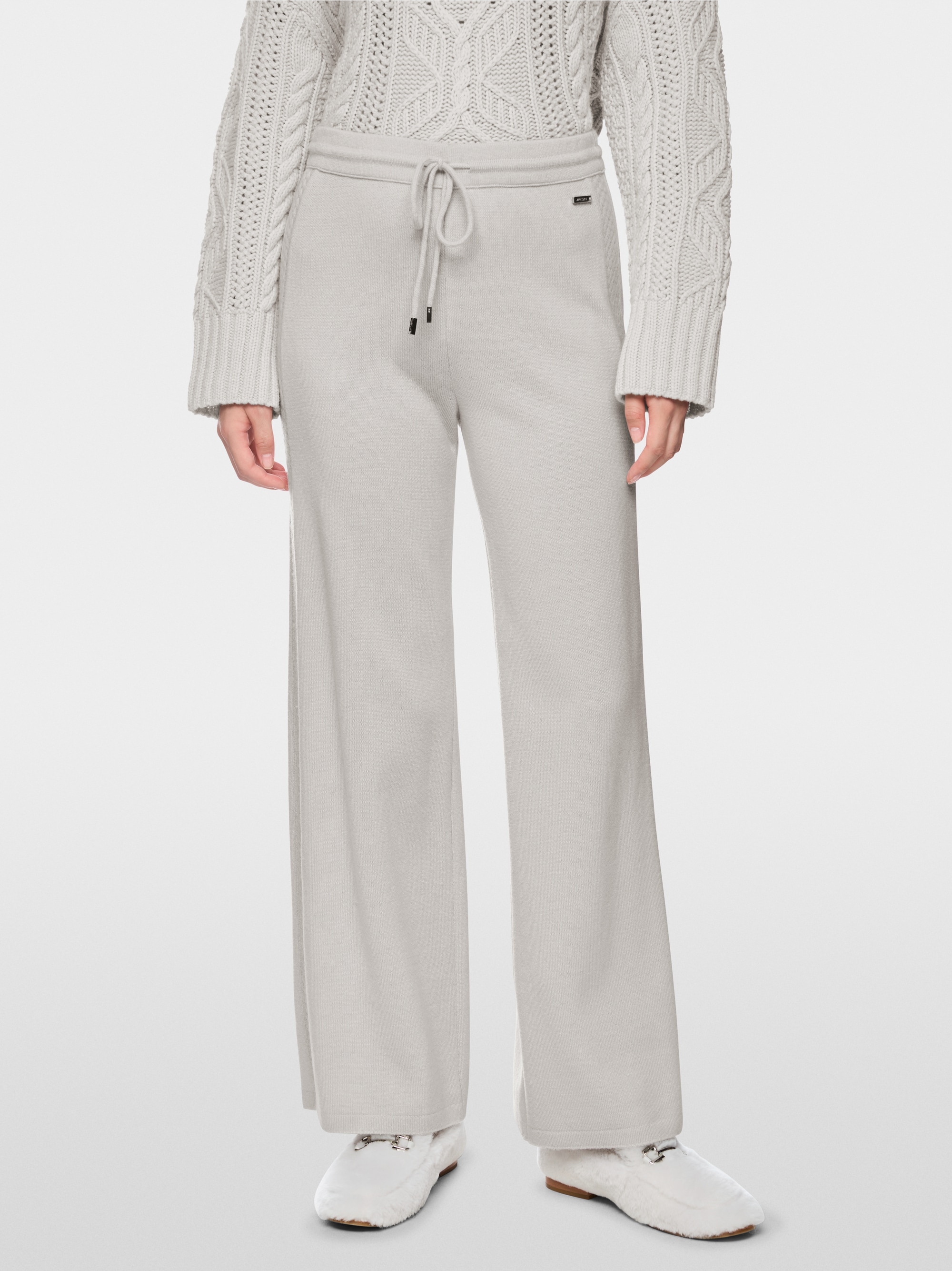 ‘Knitted in Germany’ WASHINGTON trousers
