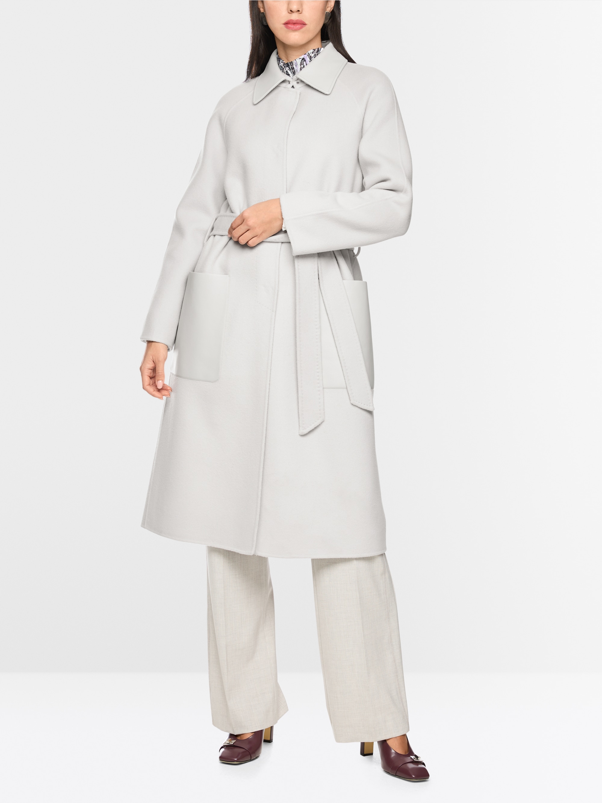 Short coat with leather details