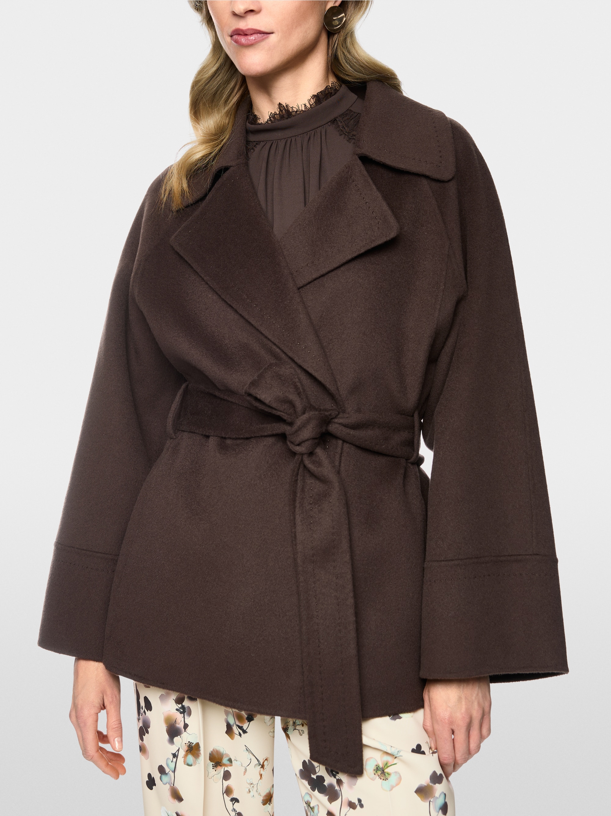 Short wool coat