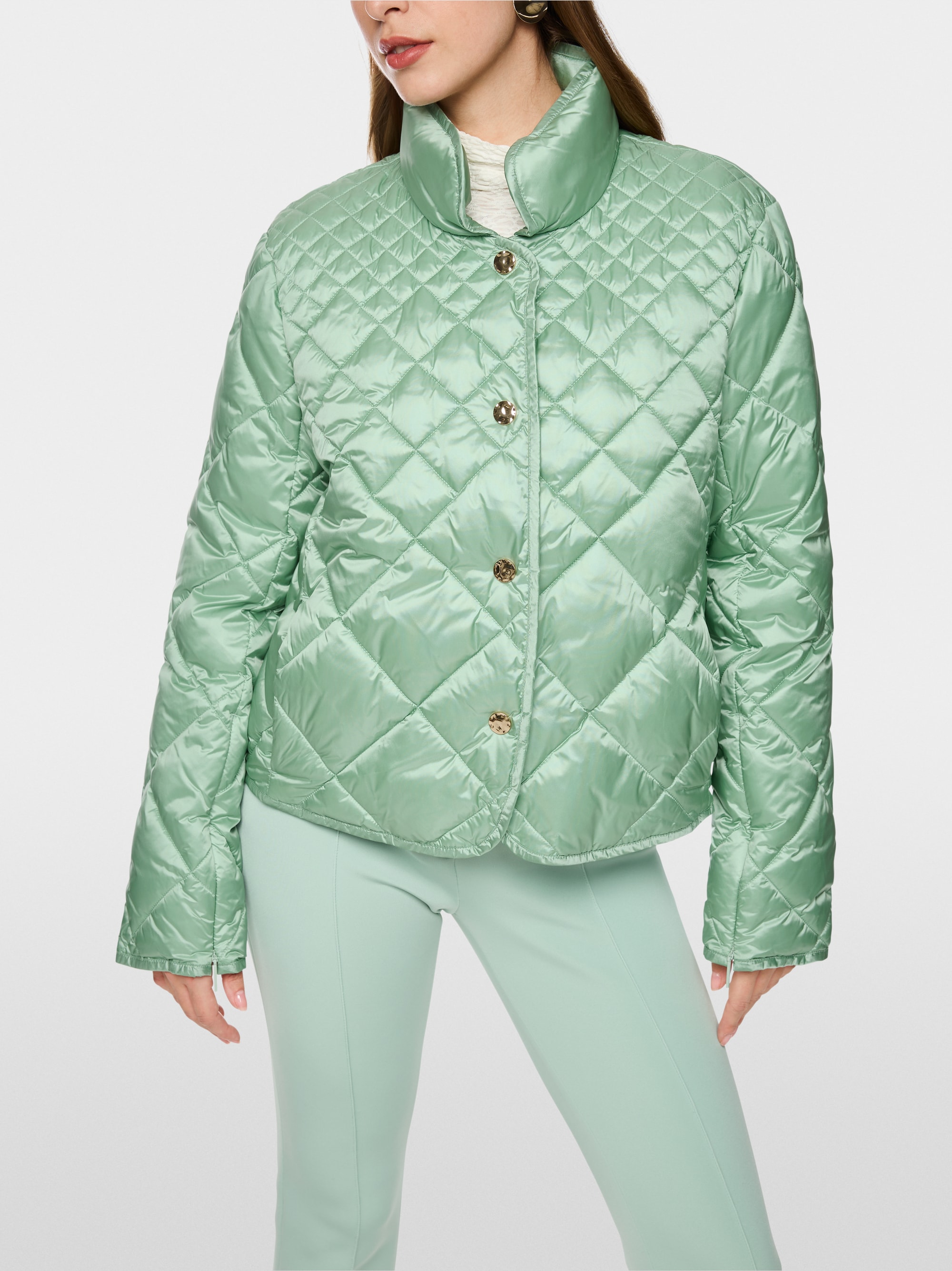 Veste matelassée à boutons décoratifs
