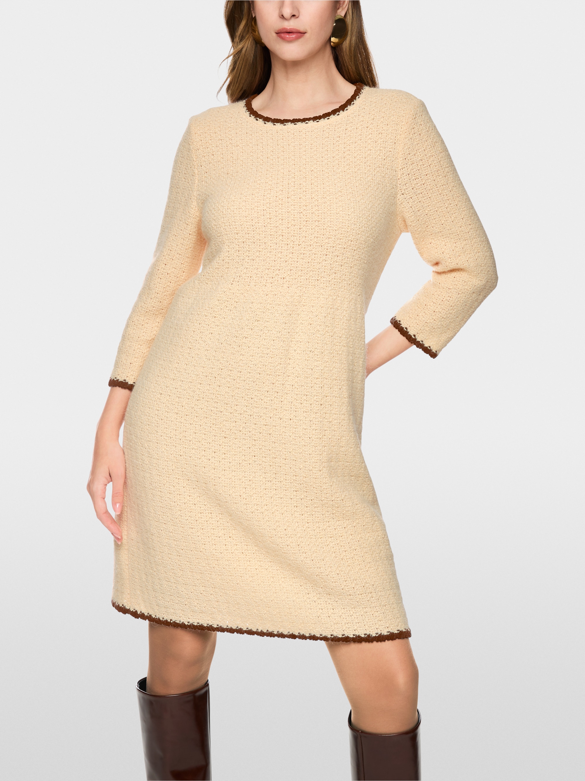 Mini-robe tricotée en Allemagne