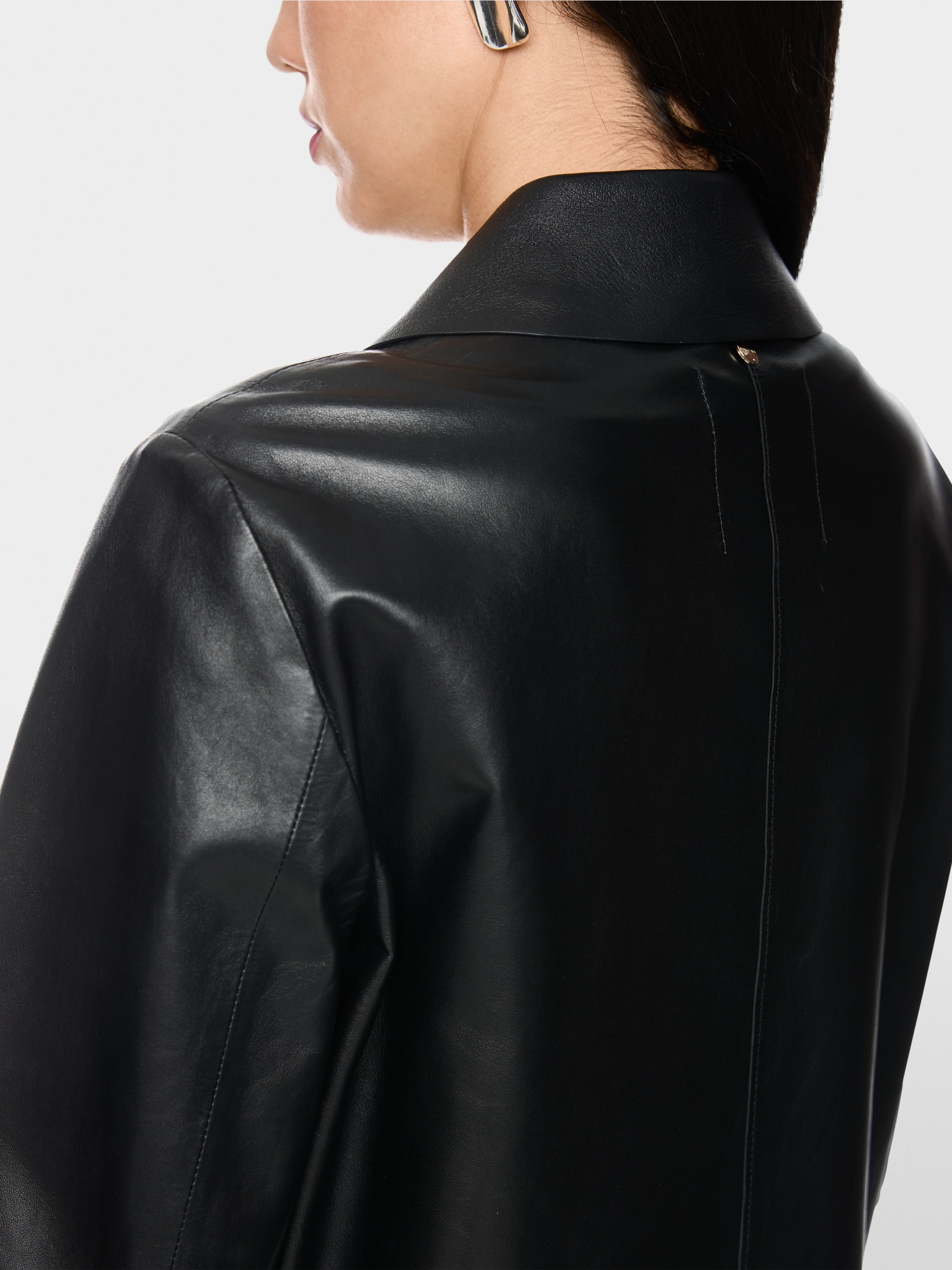 Cropped leather jacket