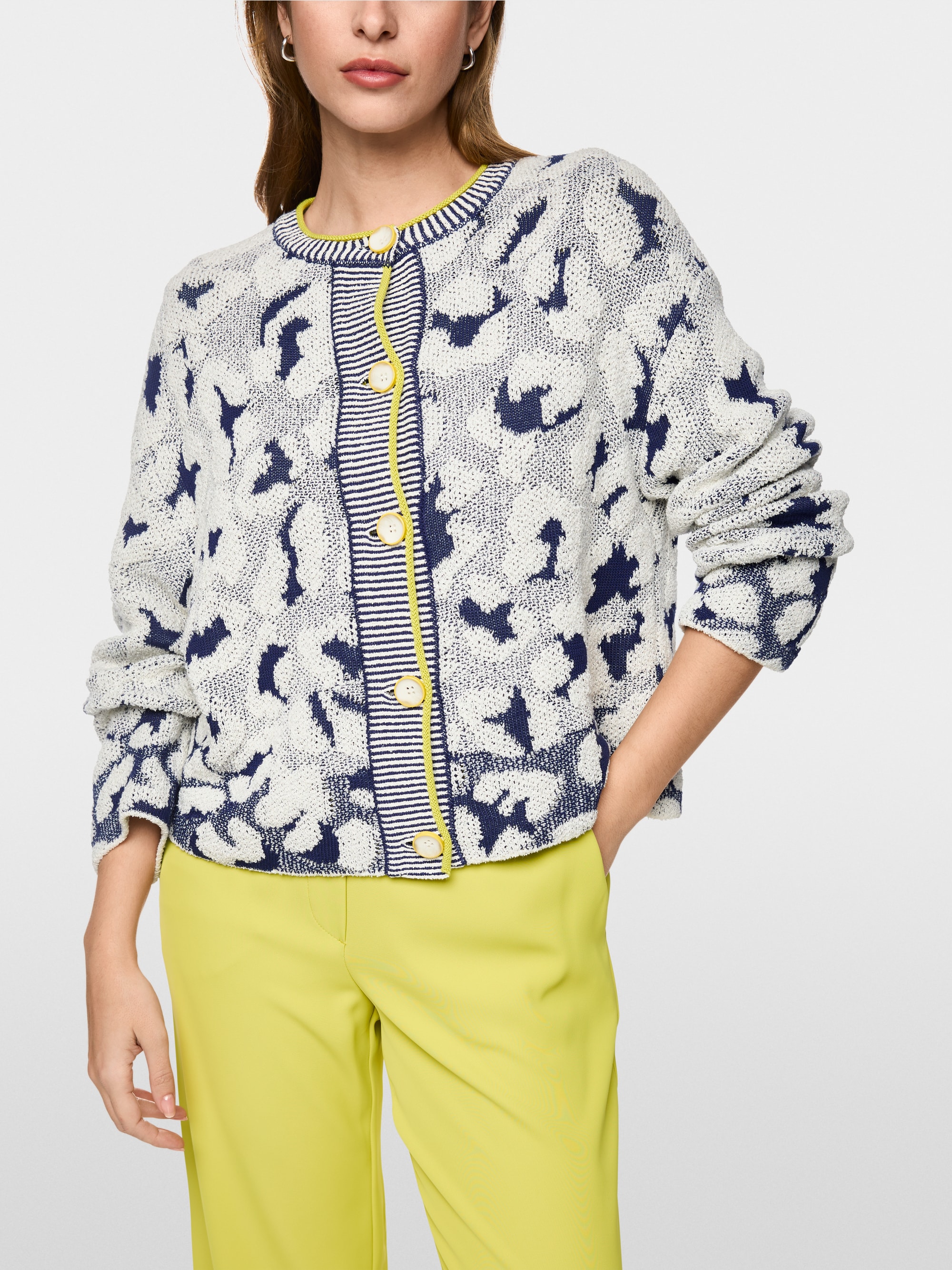 Cardigan tricoté en Allemagne
