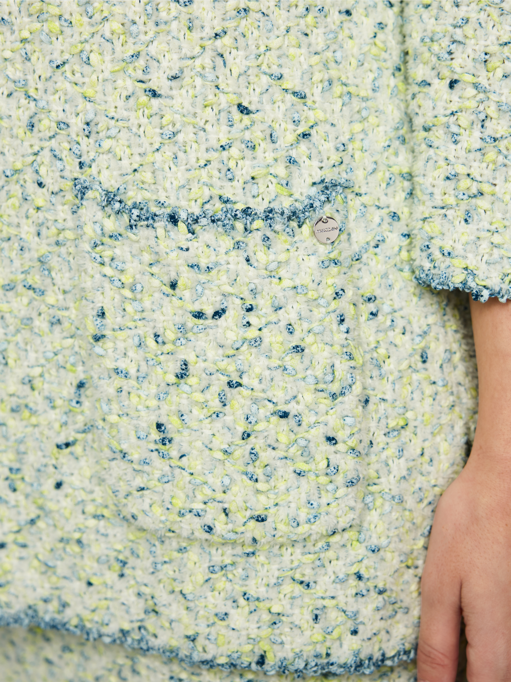 Cardigan tricoté en Allemagne