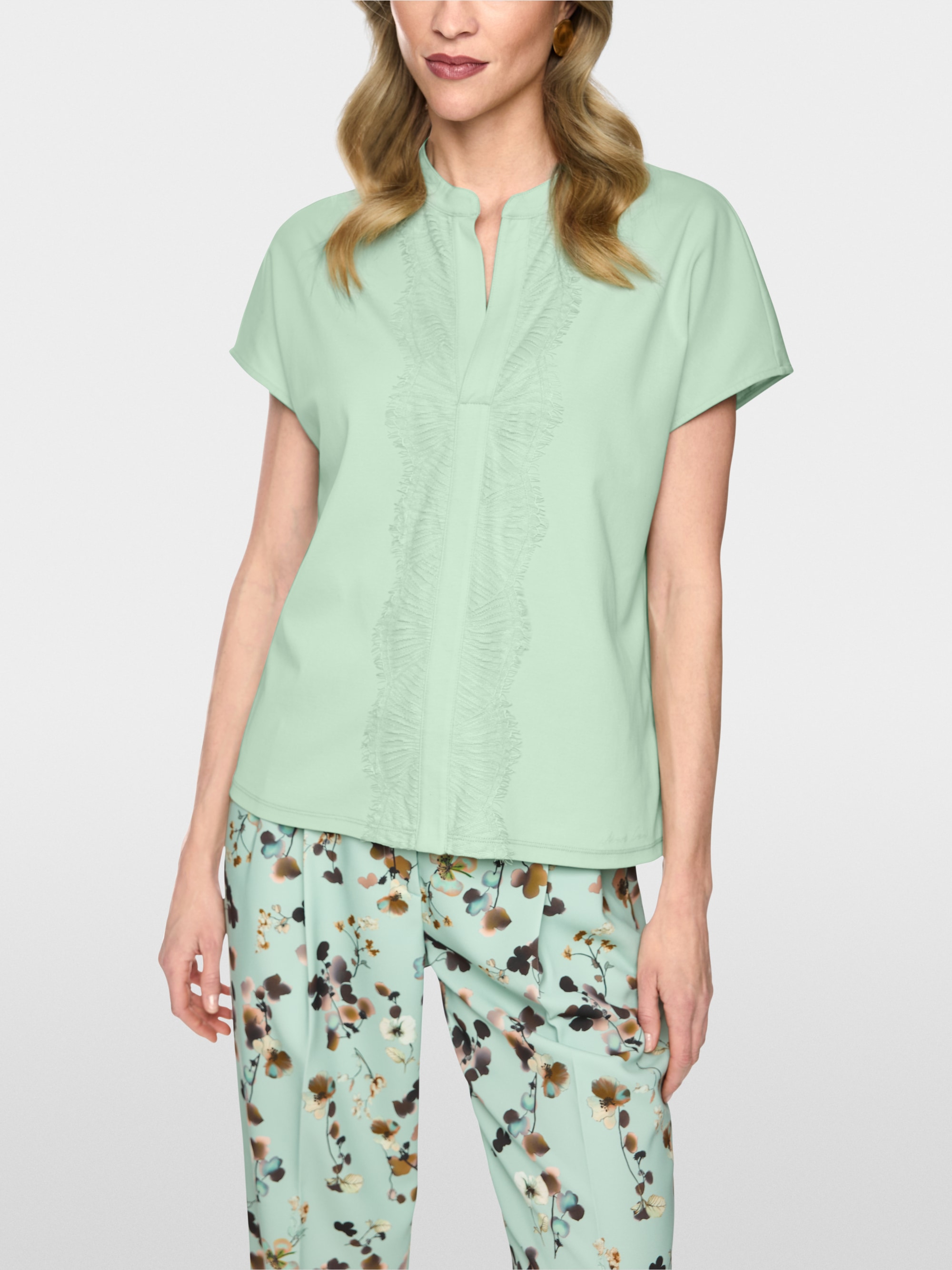 Shirt with lace trim