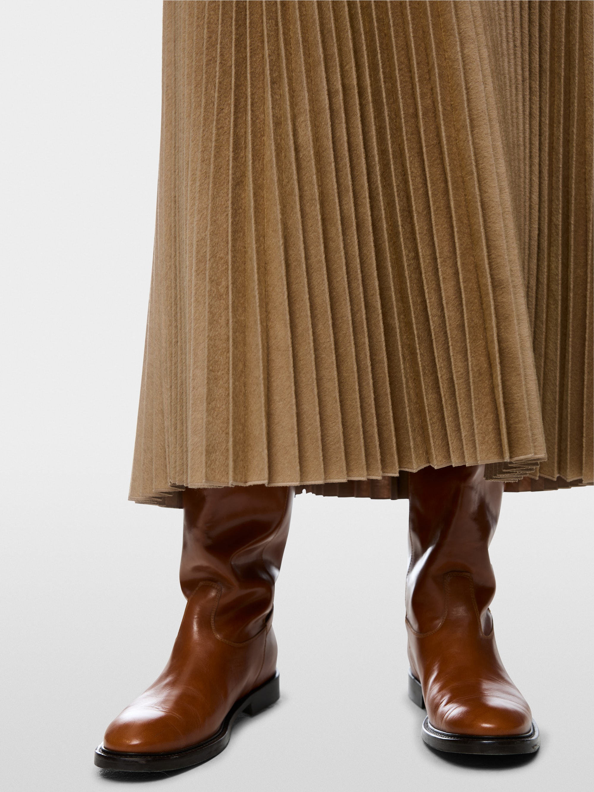 Boiled wool midi skirt